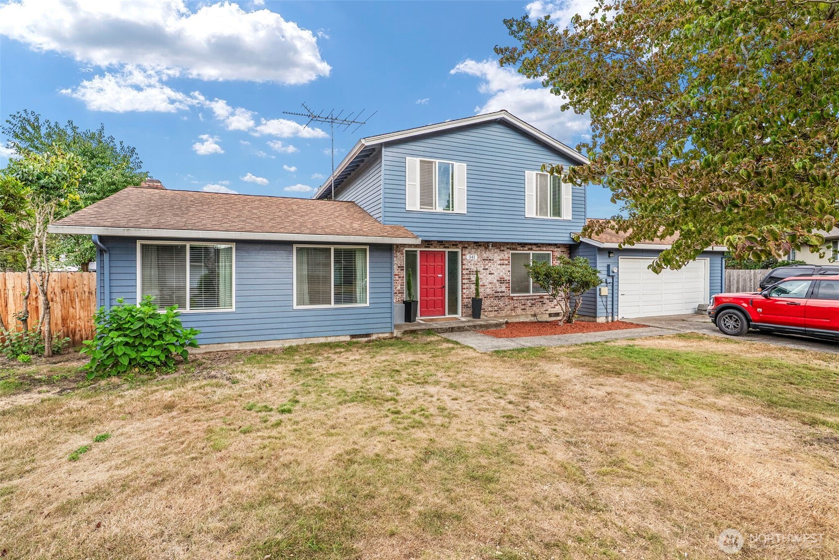 main property photo 0