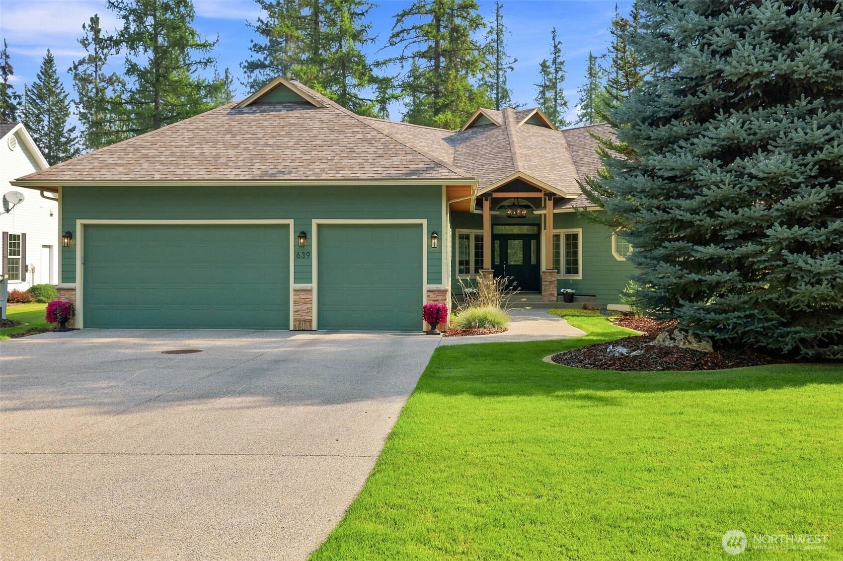 main property photo 0