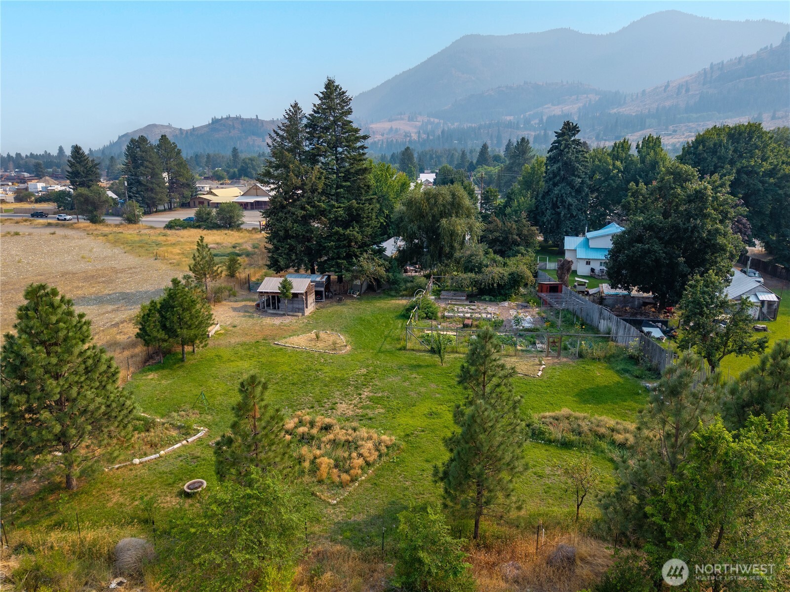 main property photo 35