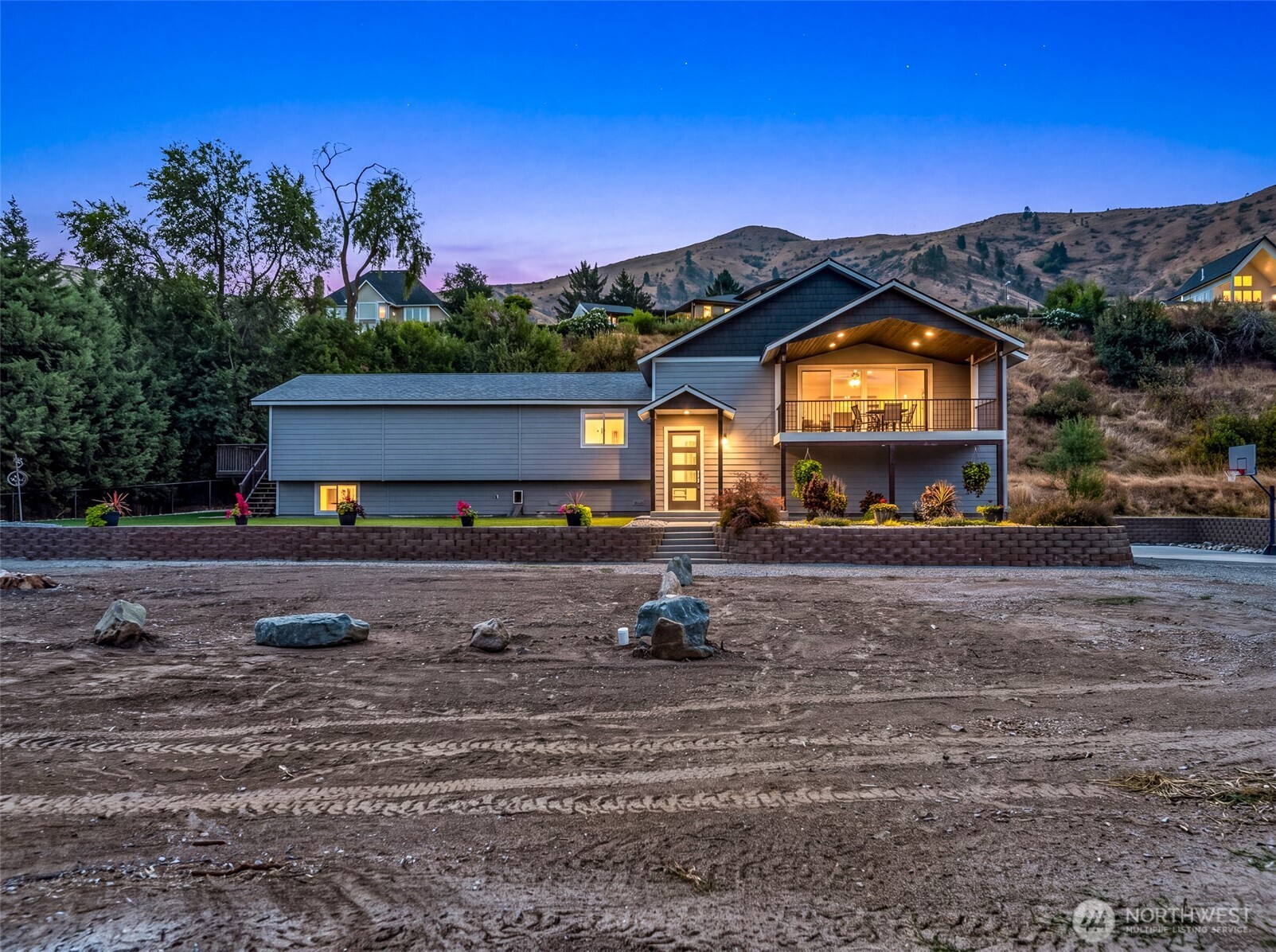 main property photo 0
