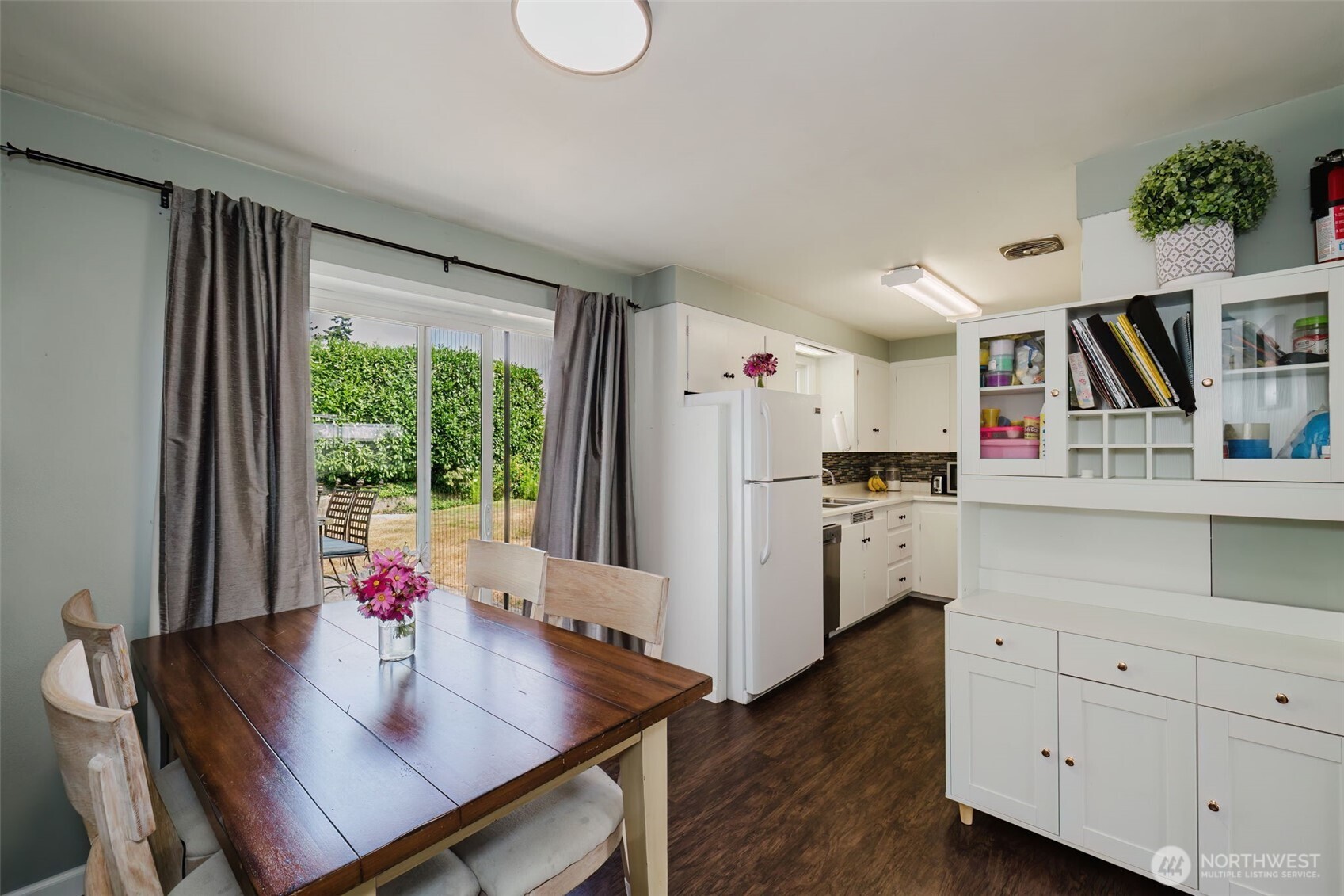 property viewer photo 10
