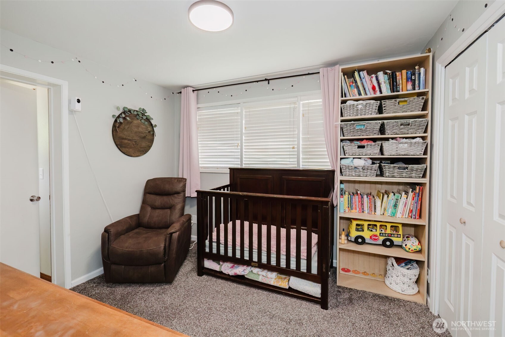 property viewer photo 24
