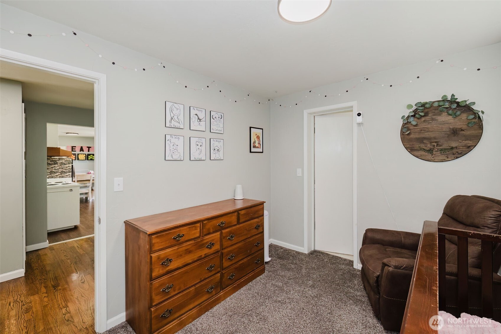 property viewer photo 25