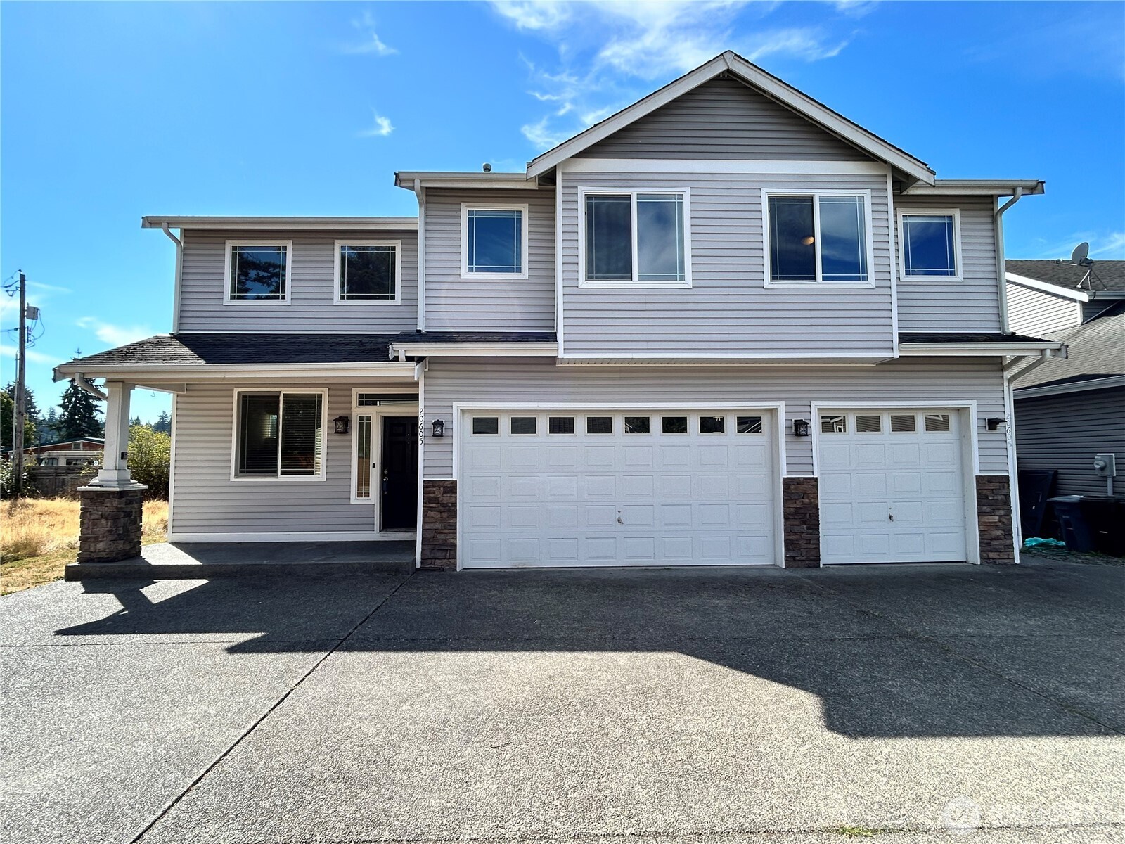 main property photo 0