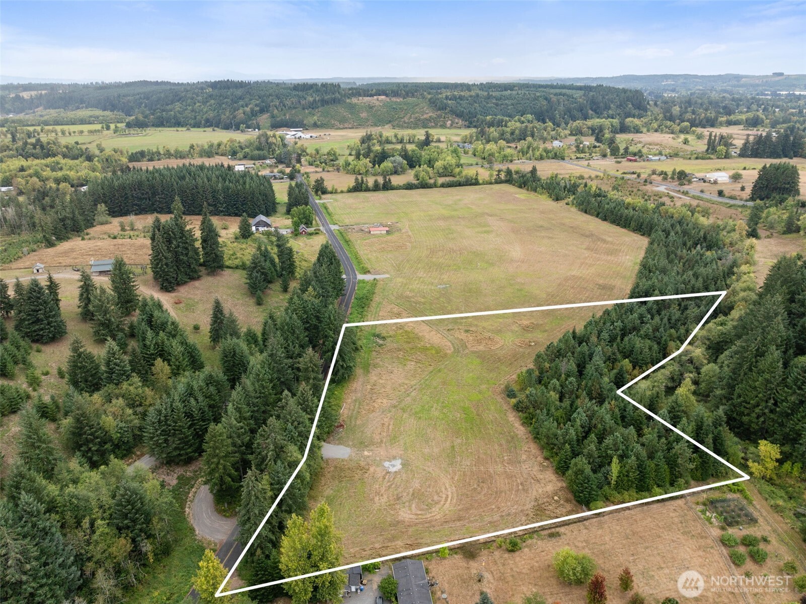 main property photo 4