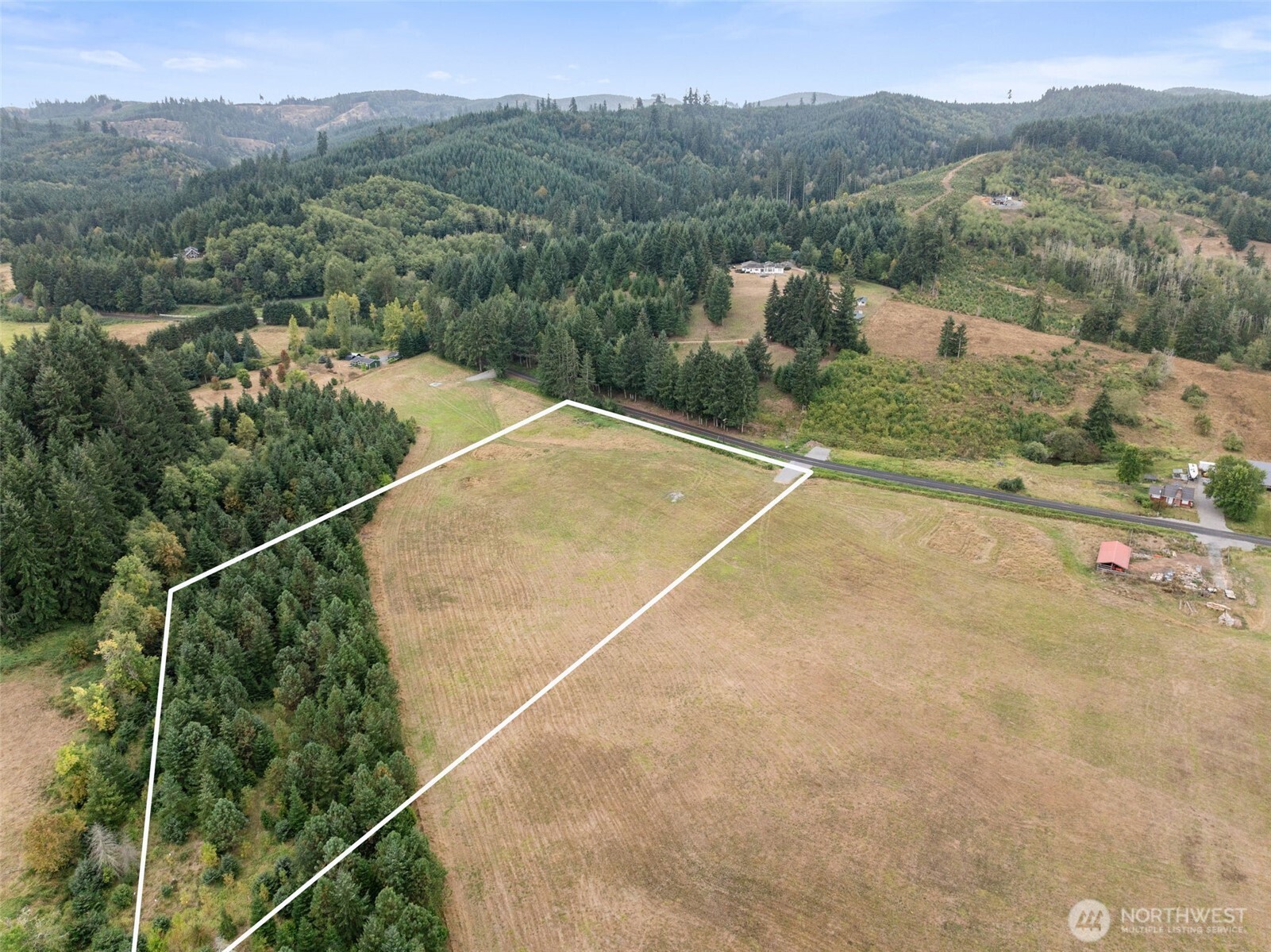 main property photo 6