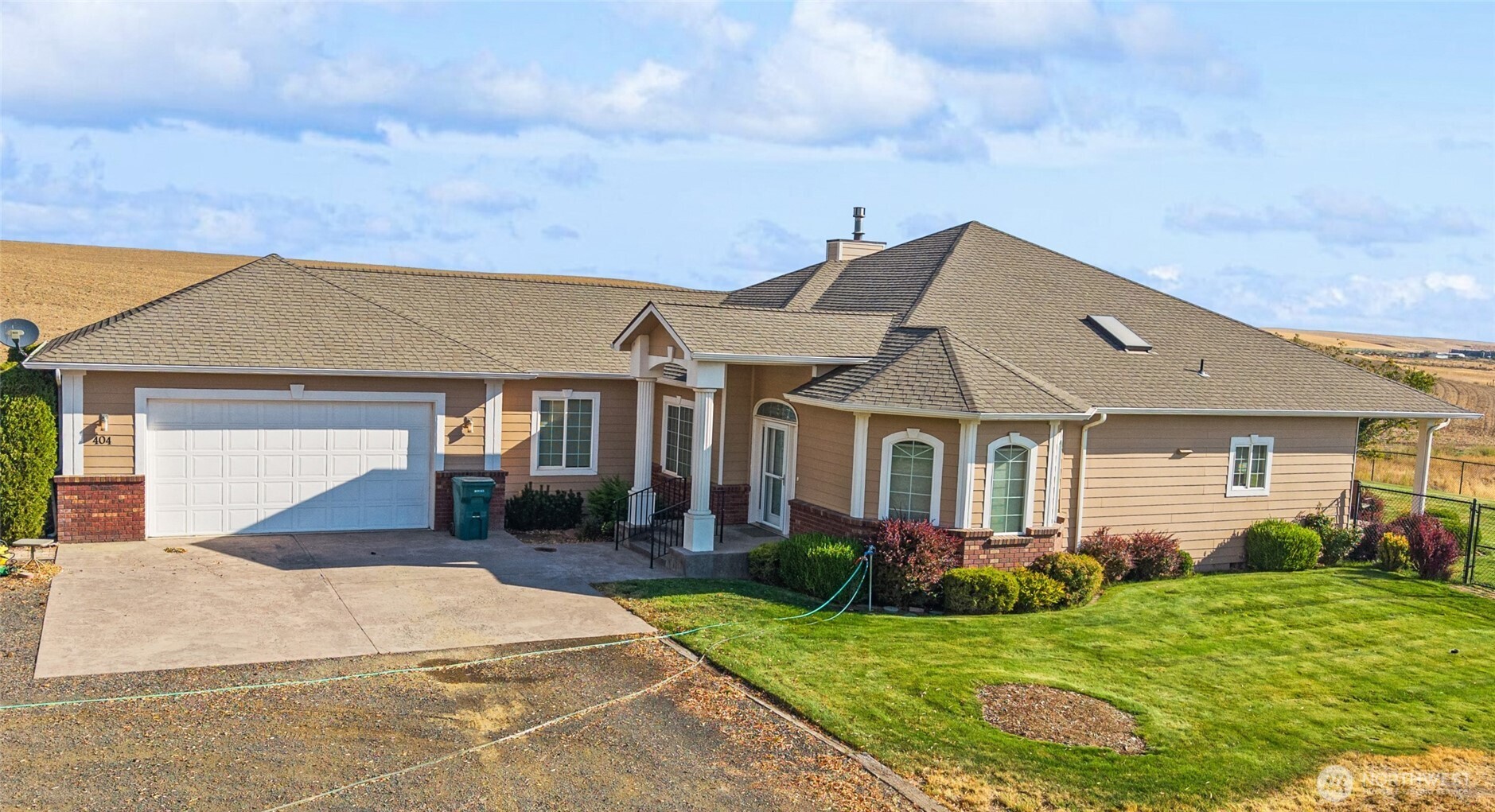 main property photo 0