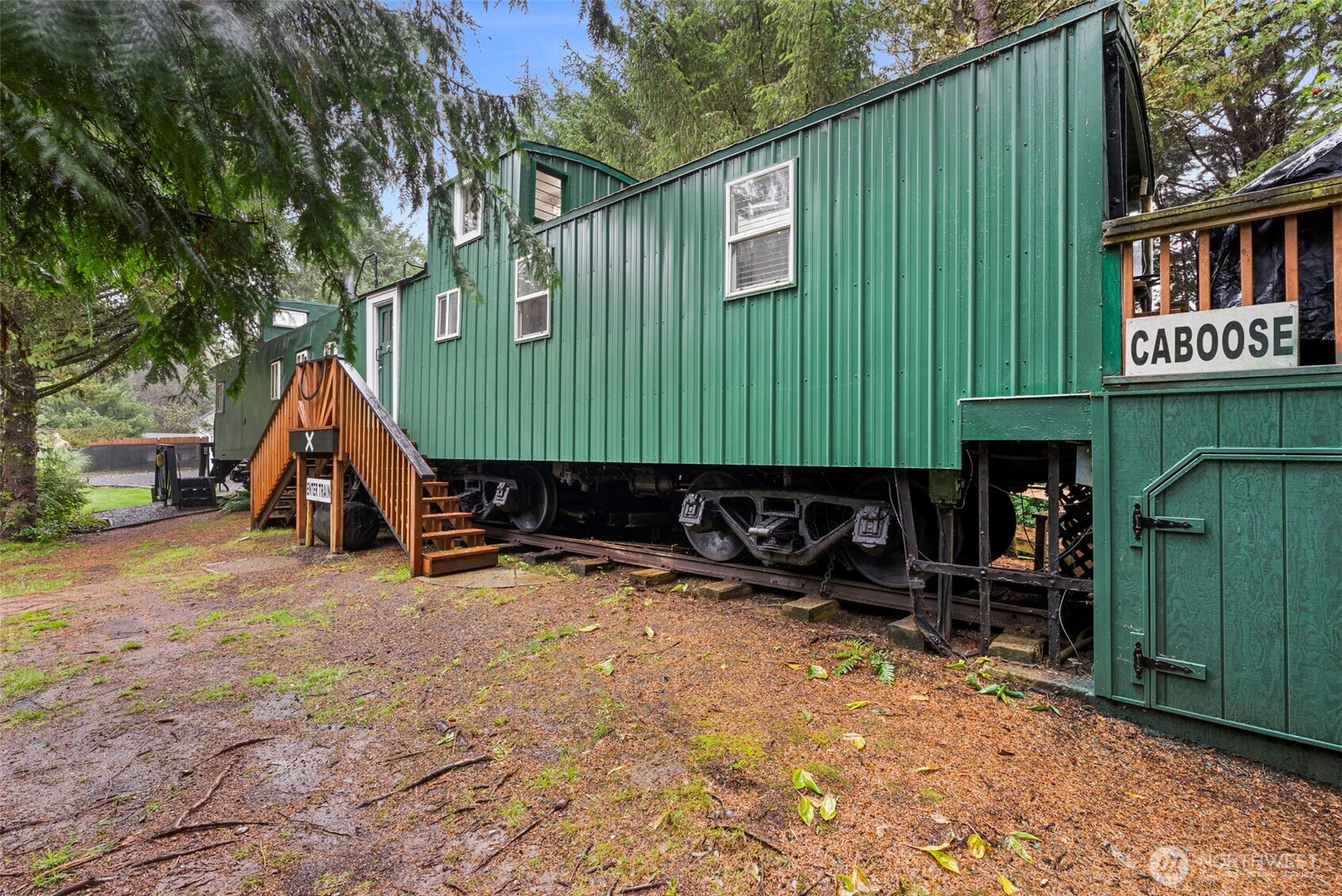 main property photo 5