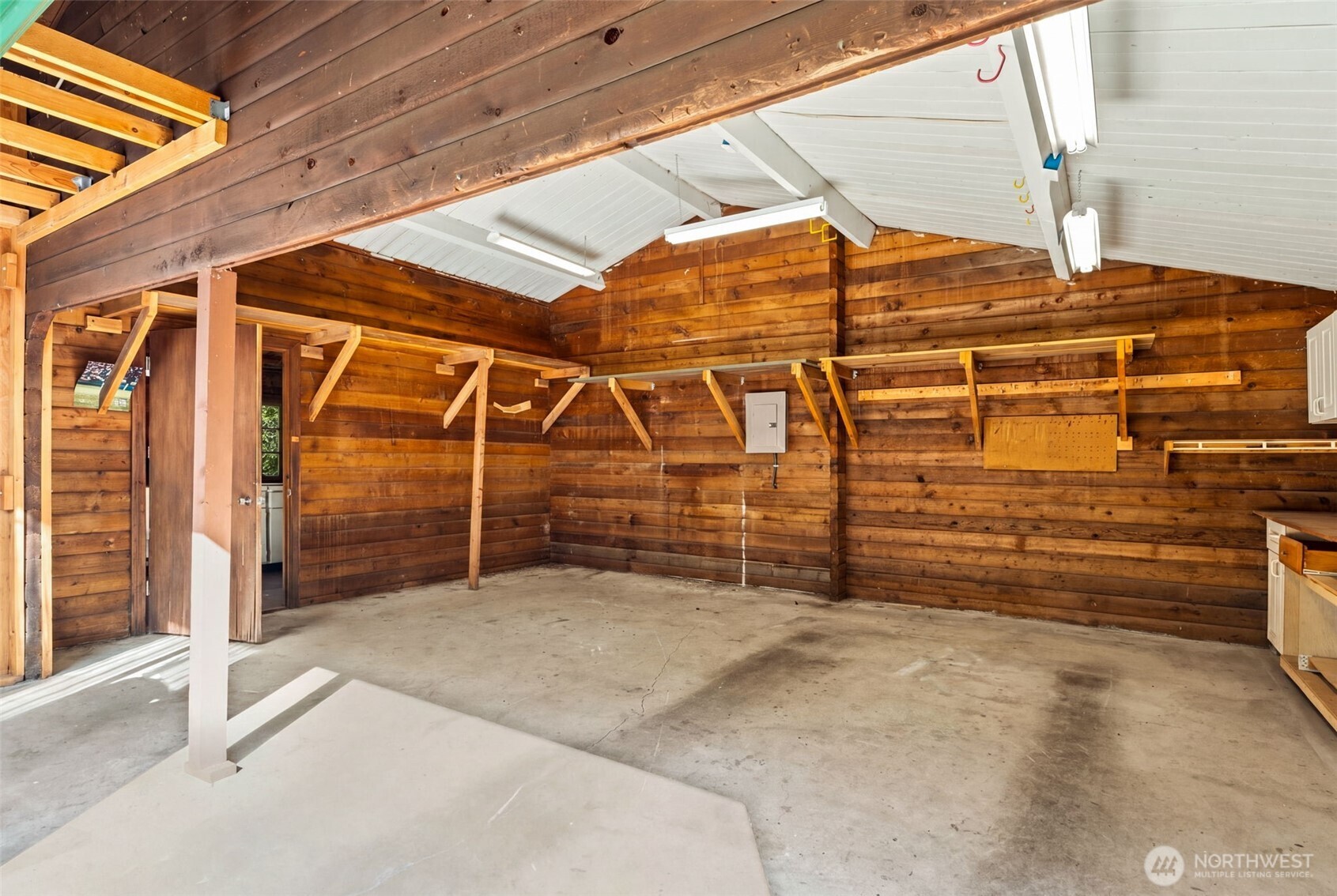 property viewer photo 26