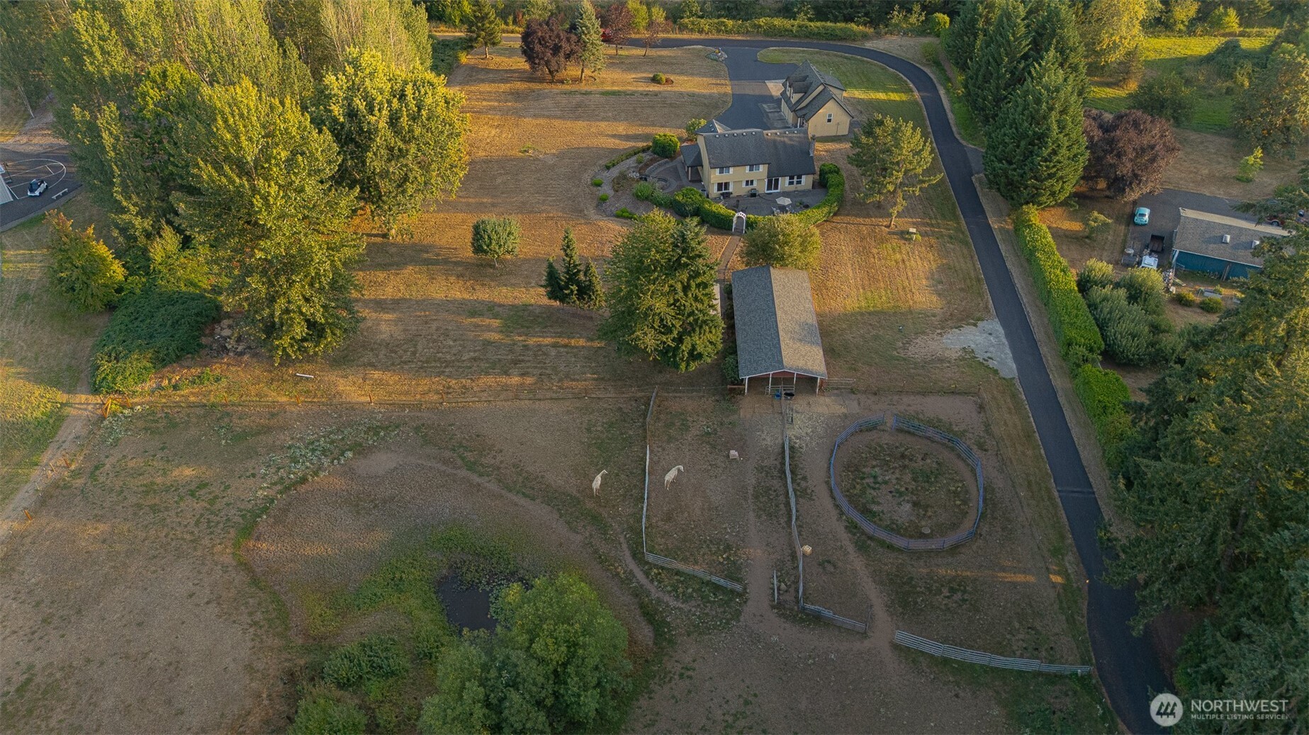 main property photo 33