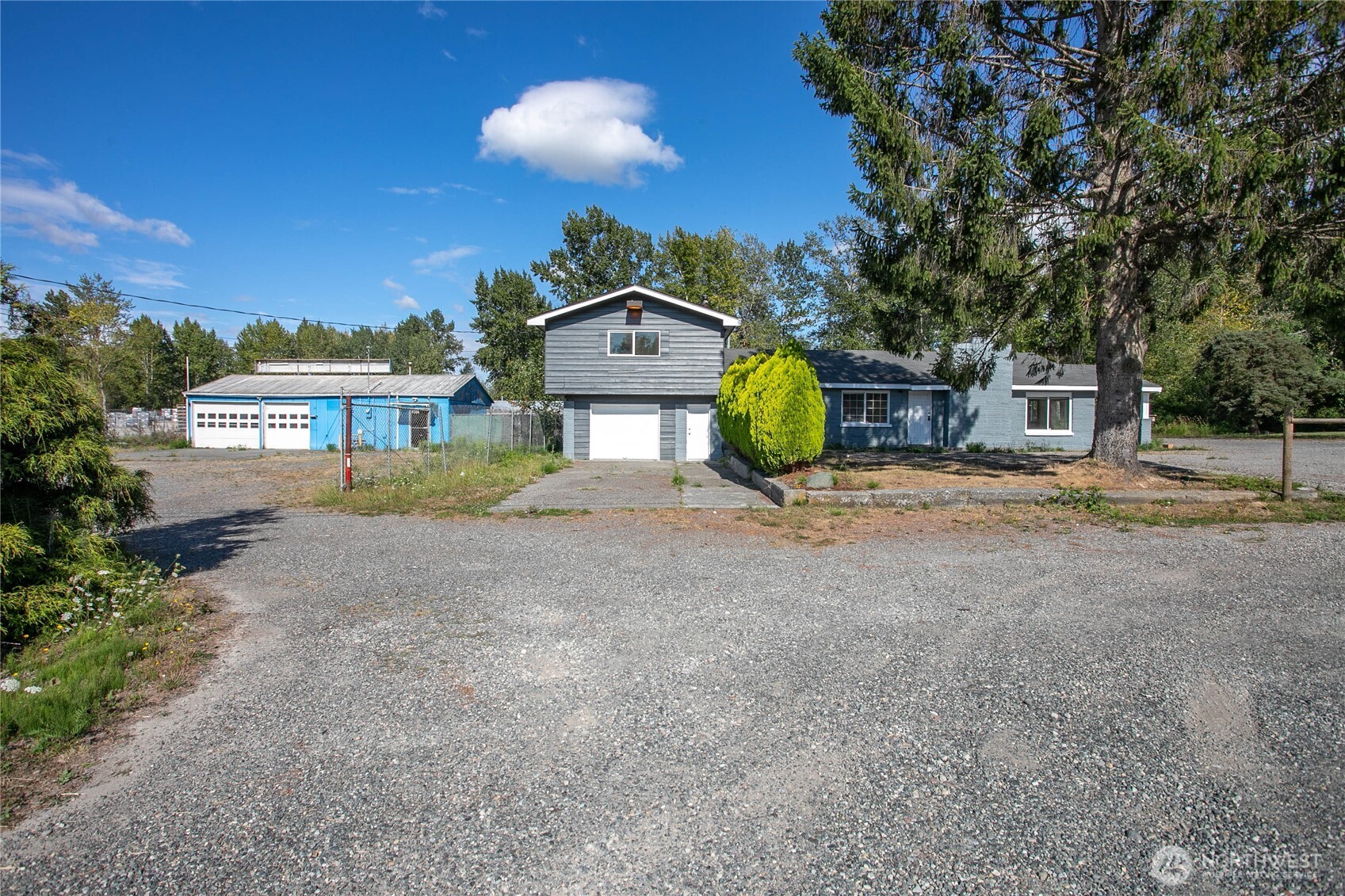 main property photo 0