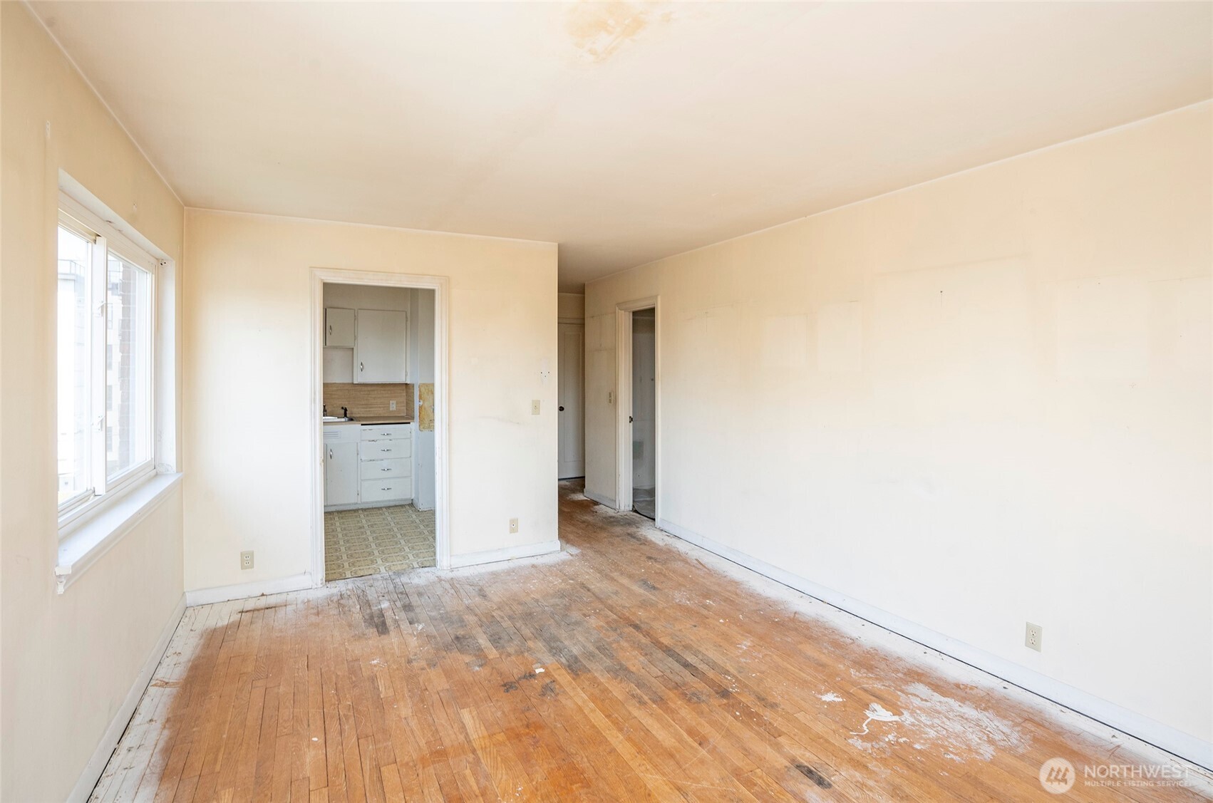 property viewer photo 10