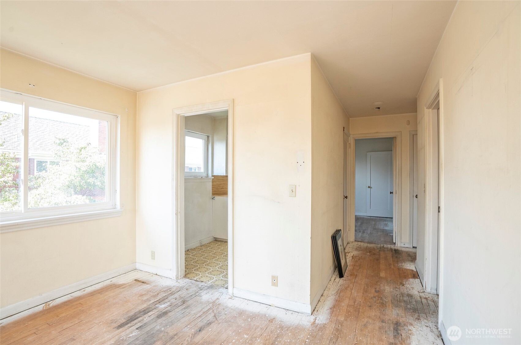property viewer photo 13