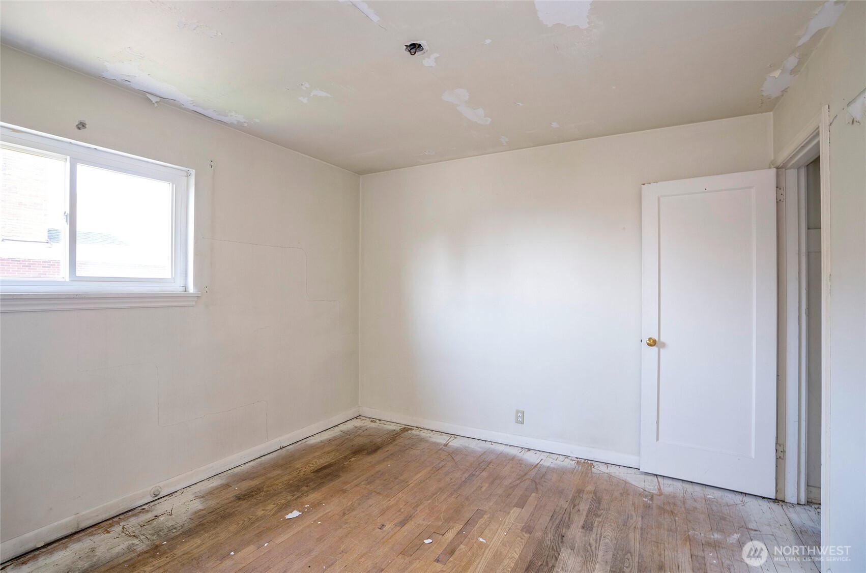property viewer photo 18
