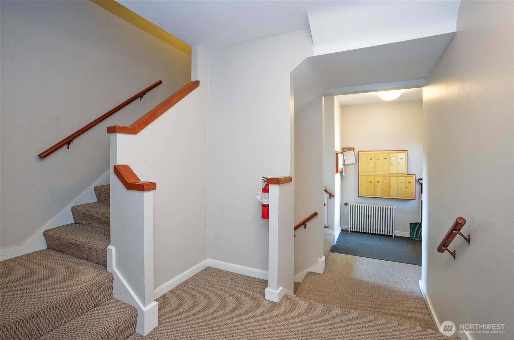 property viewer photo 6