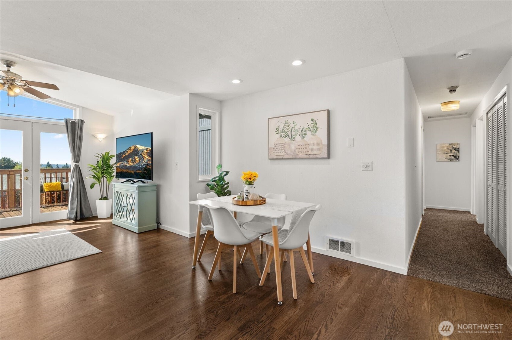 property viewer photo 13
