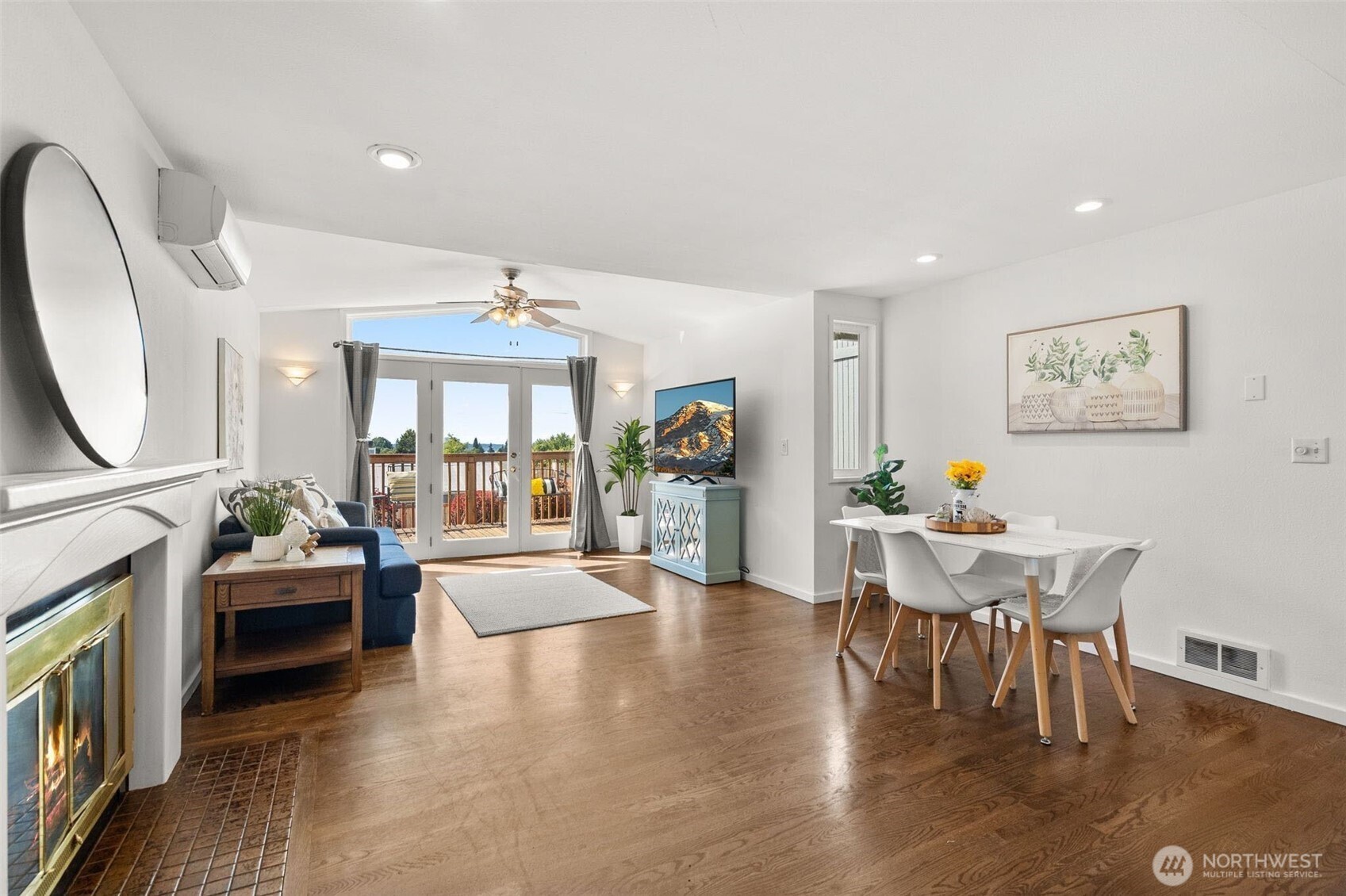property viewer photo 5