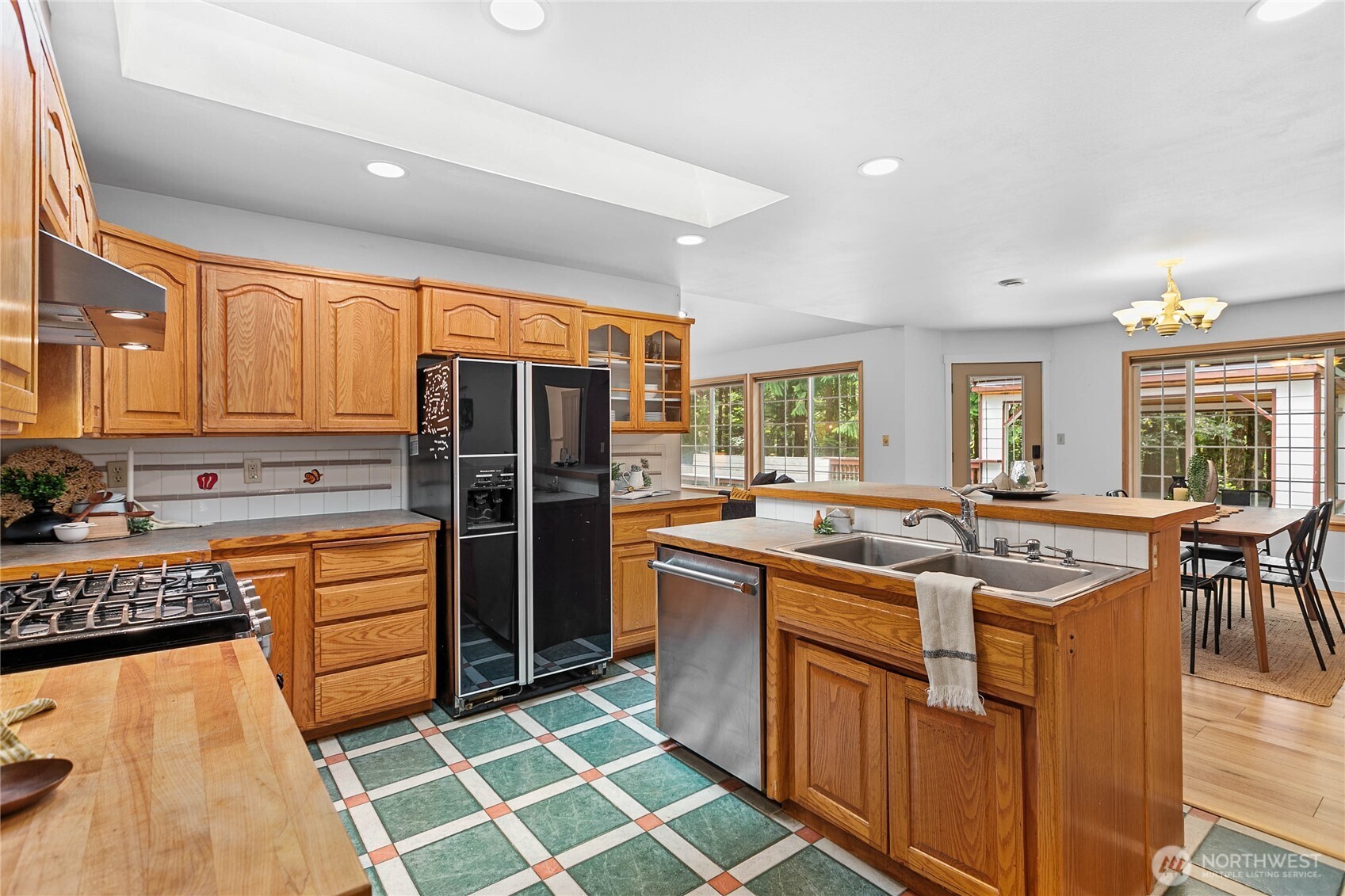 main property photo 14