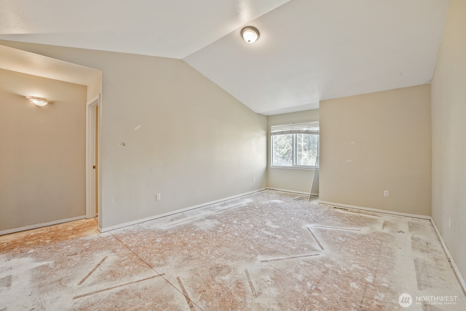 property viewer photo 12