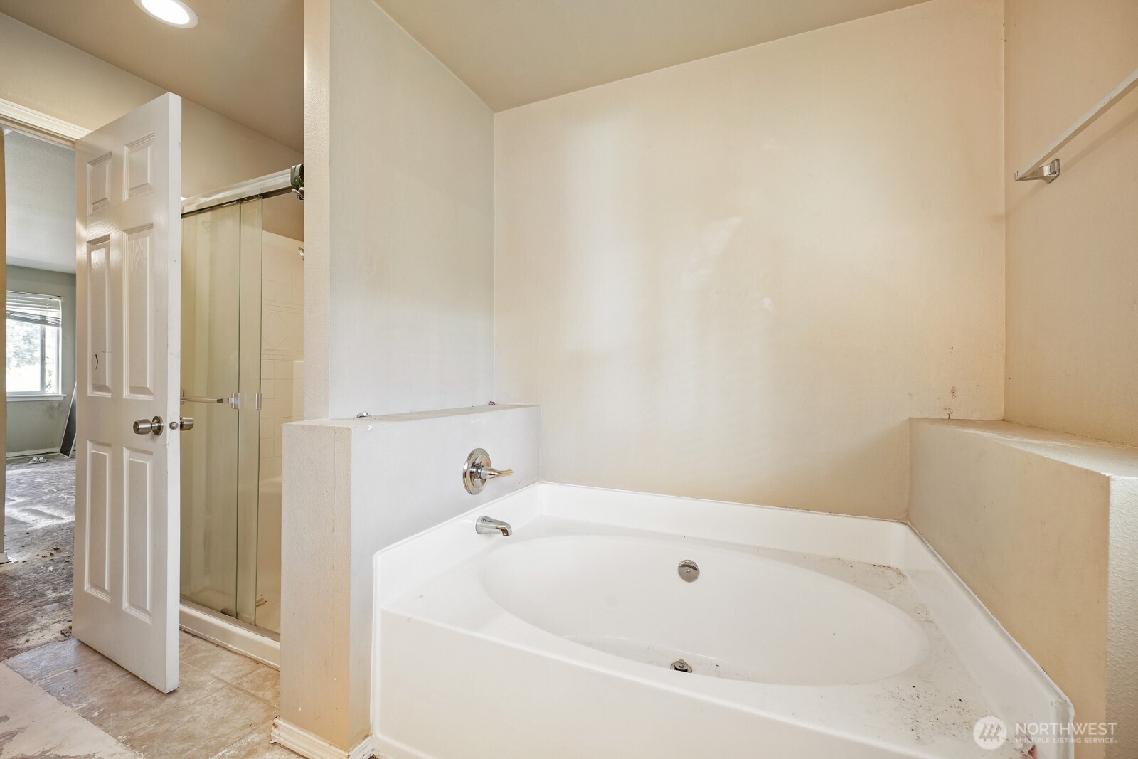 property viewer photo 14