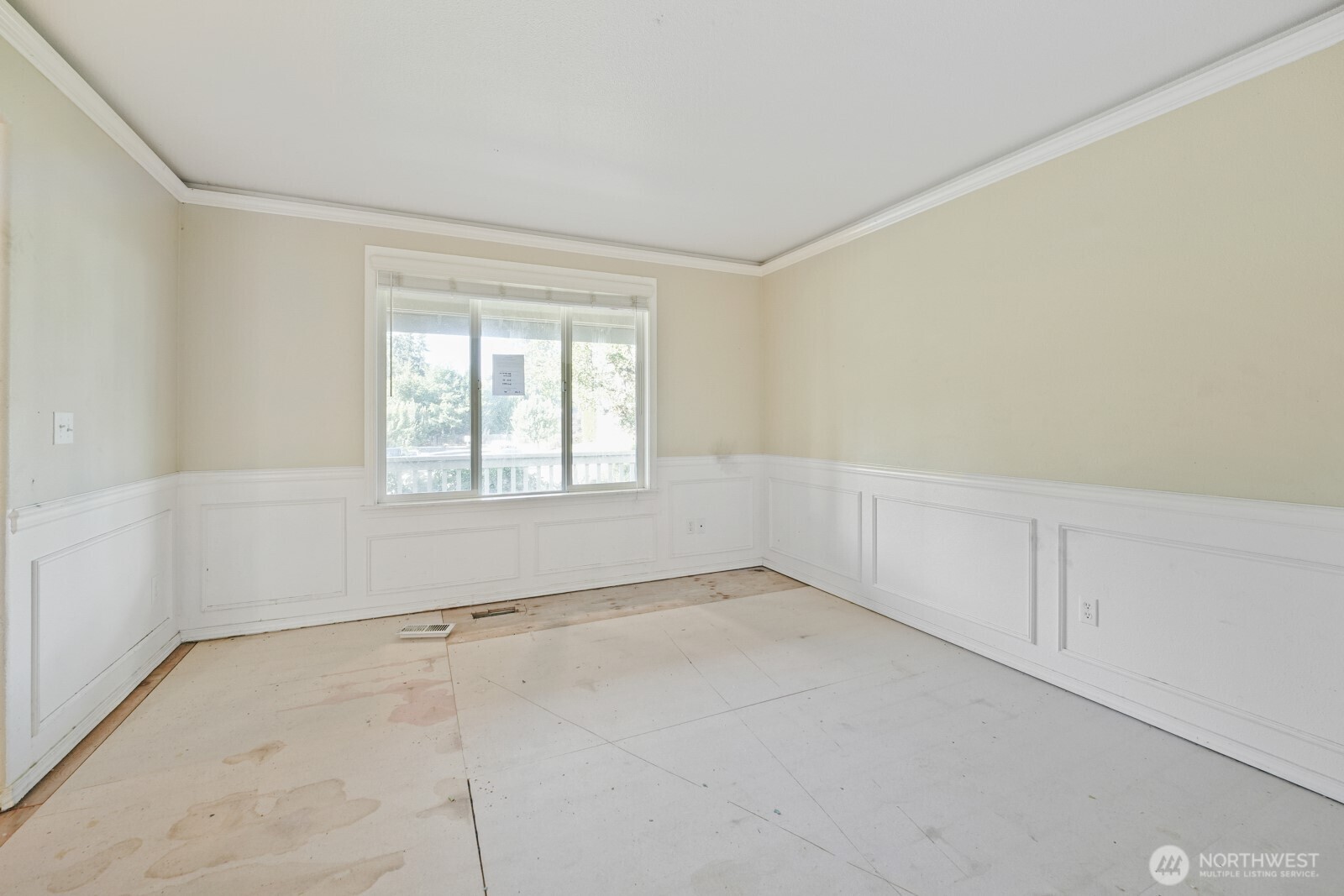 property viewer photo 3