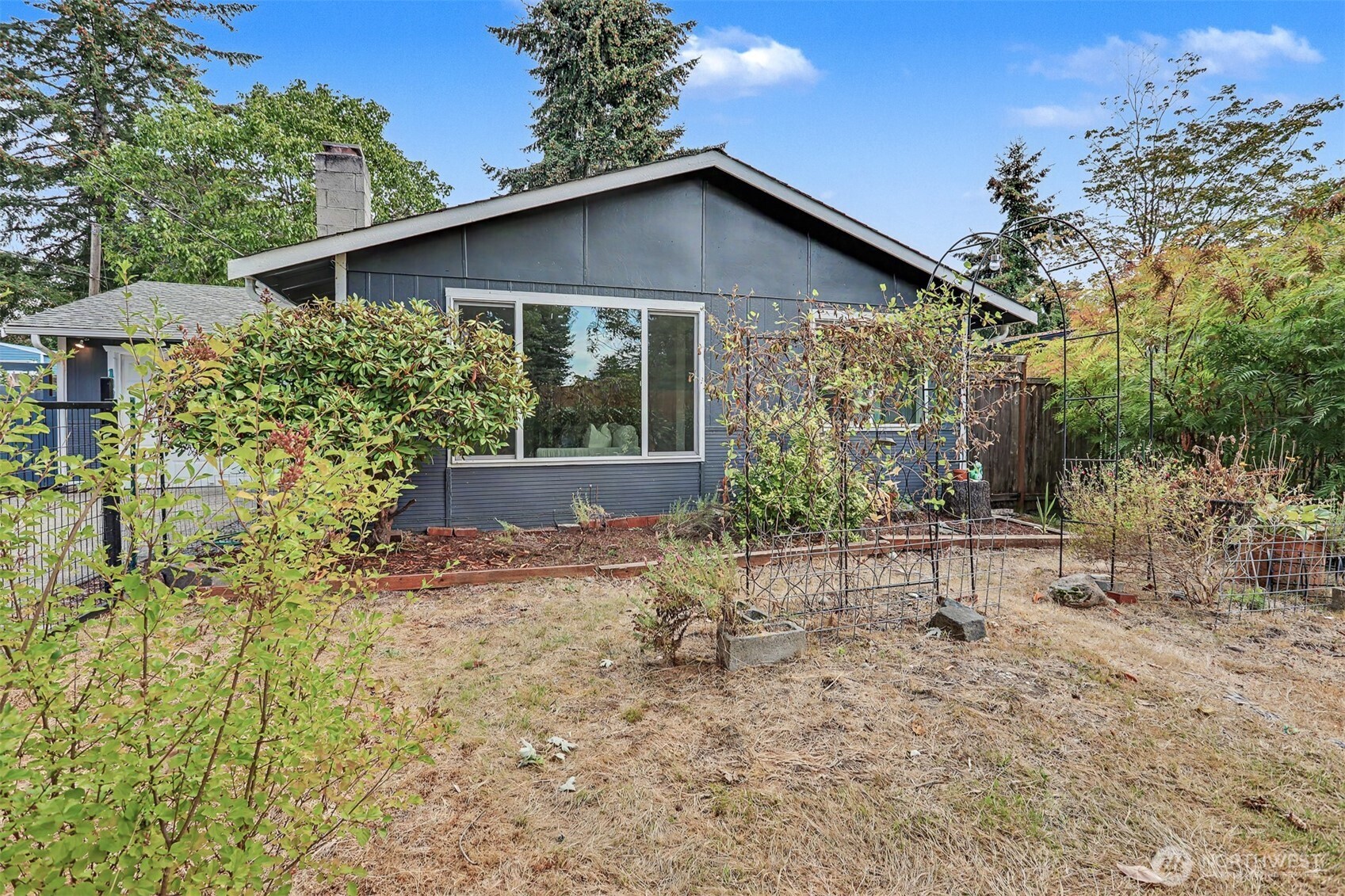 property viewer photo 1