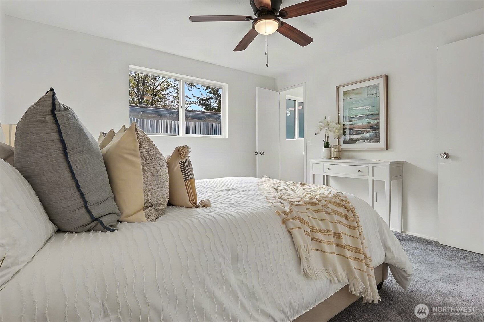 property viewer photo 27