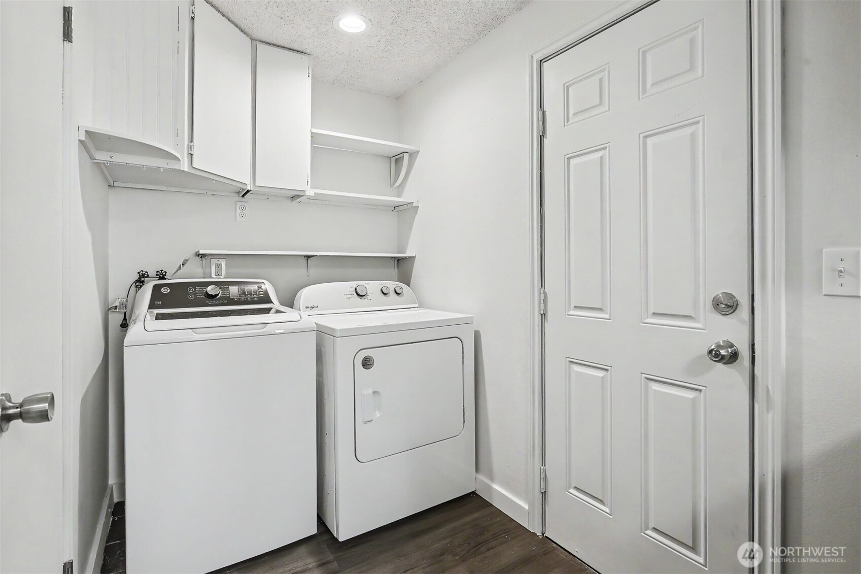 property viewer photo 30