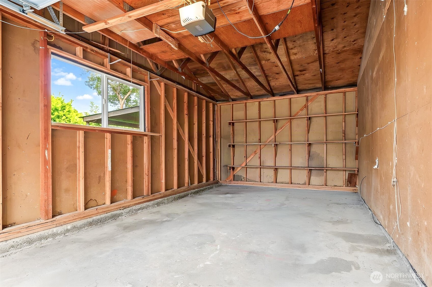 property viewer photo 32