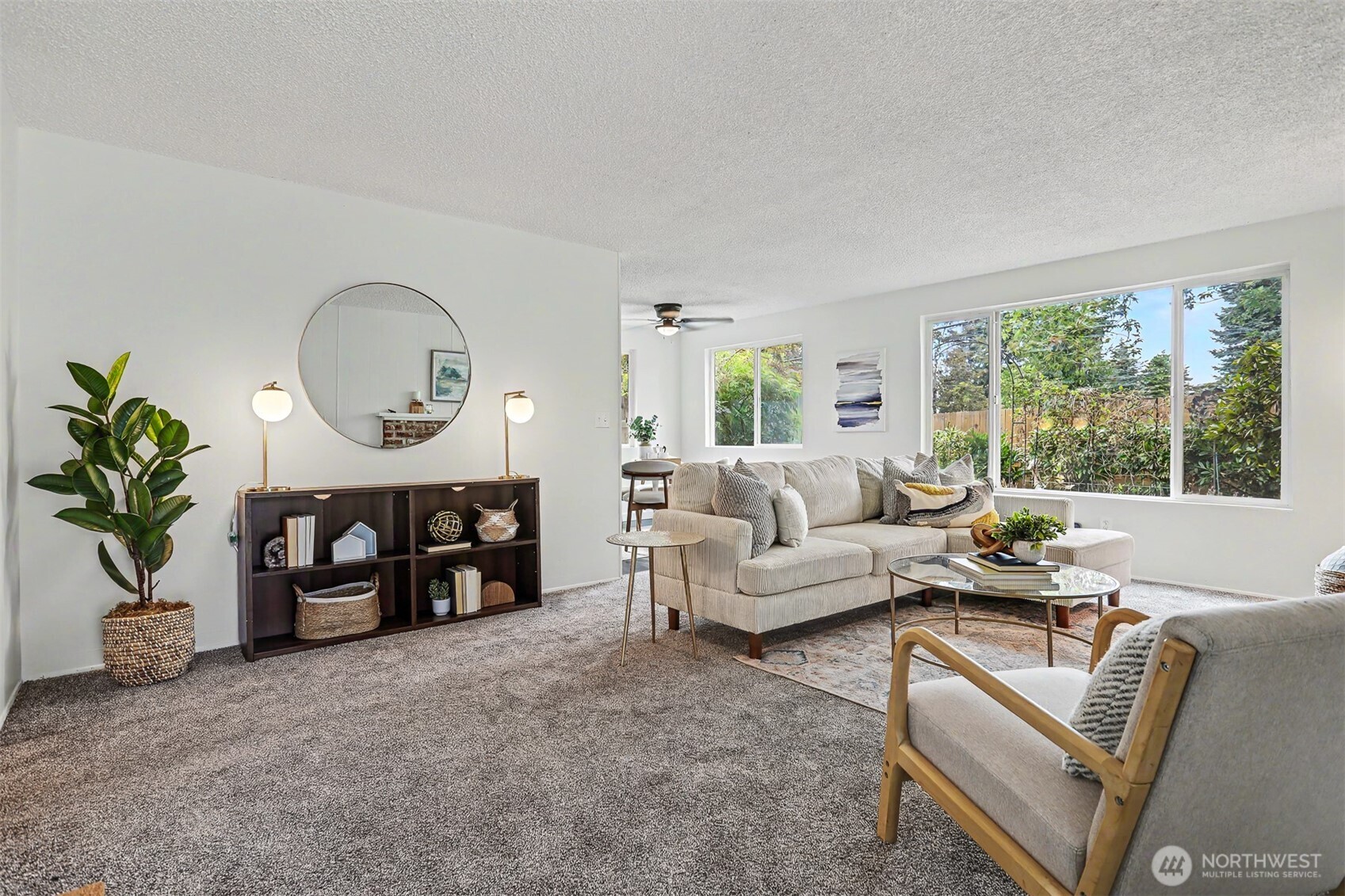 property viewer photo 7