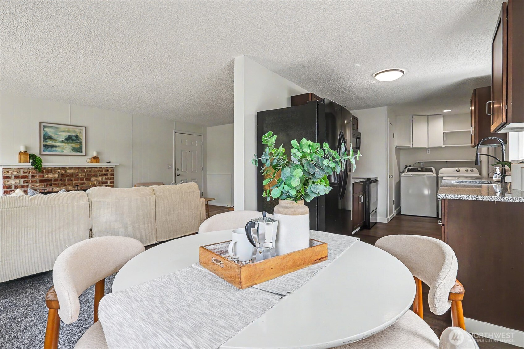 property viewer photo 9