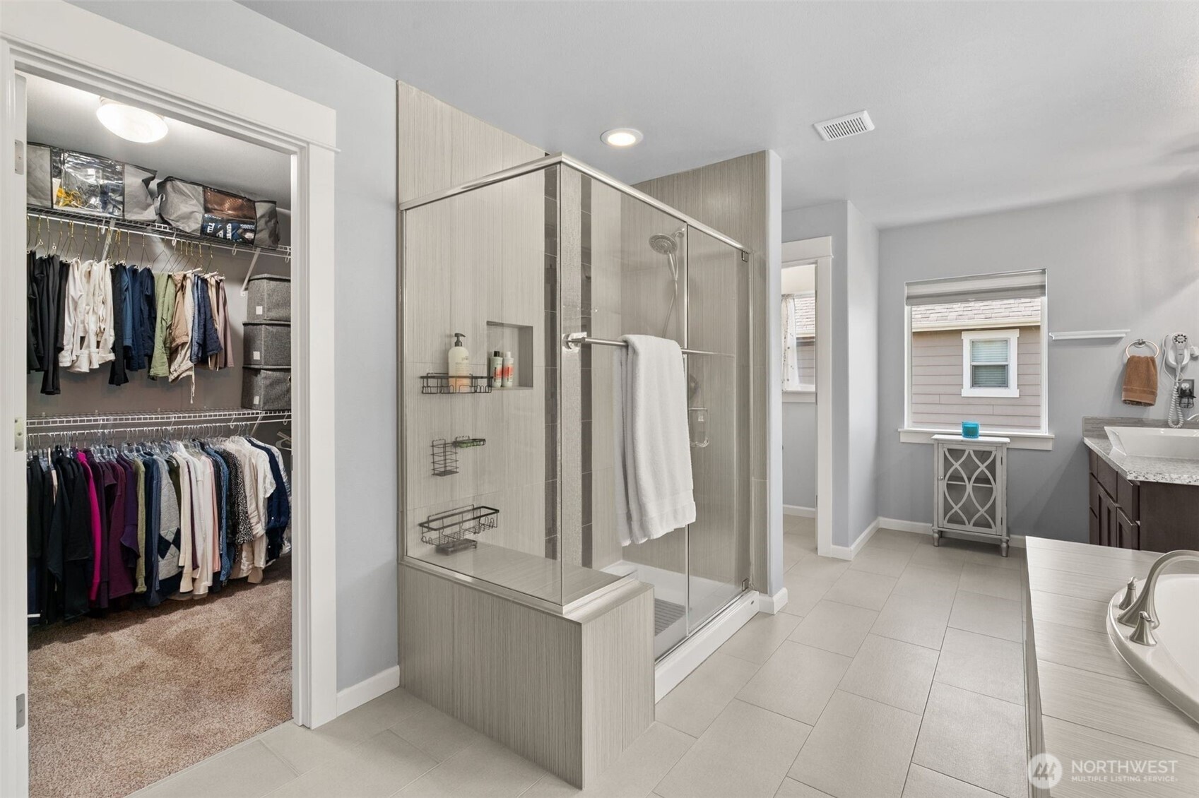 property viewer photo 17