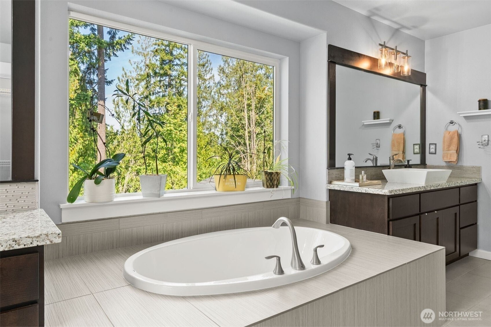 property viewer photo 18