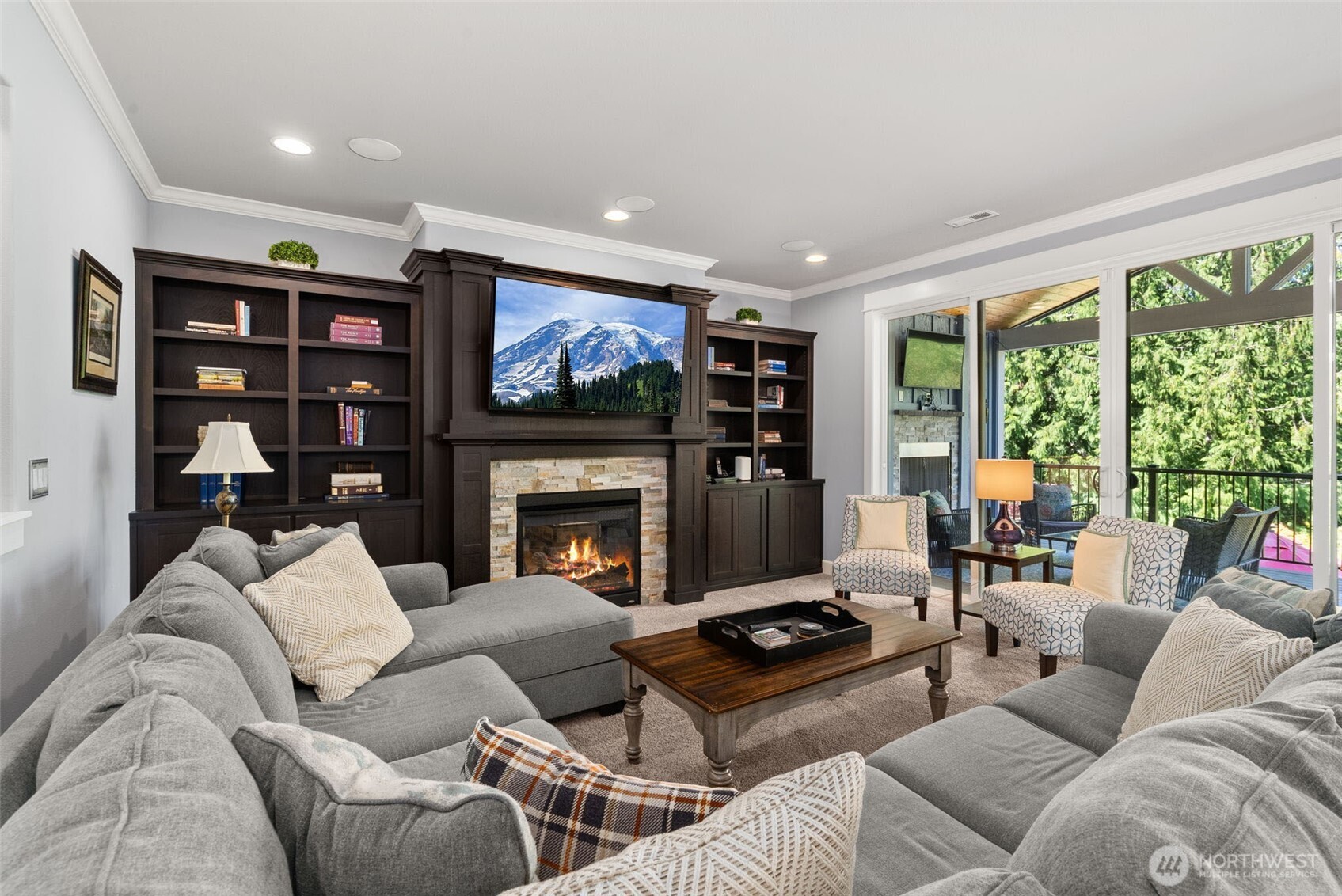 property viewer photo 2