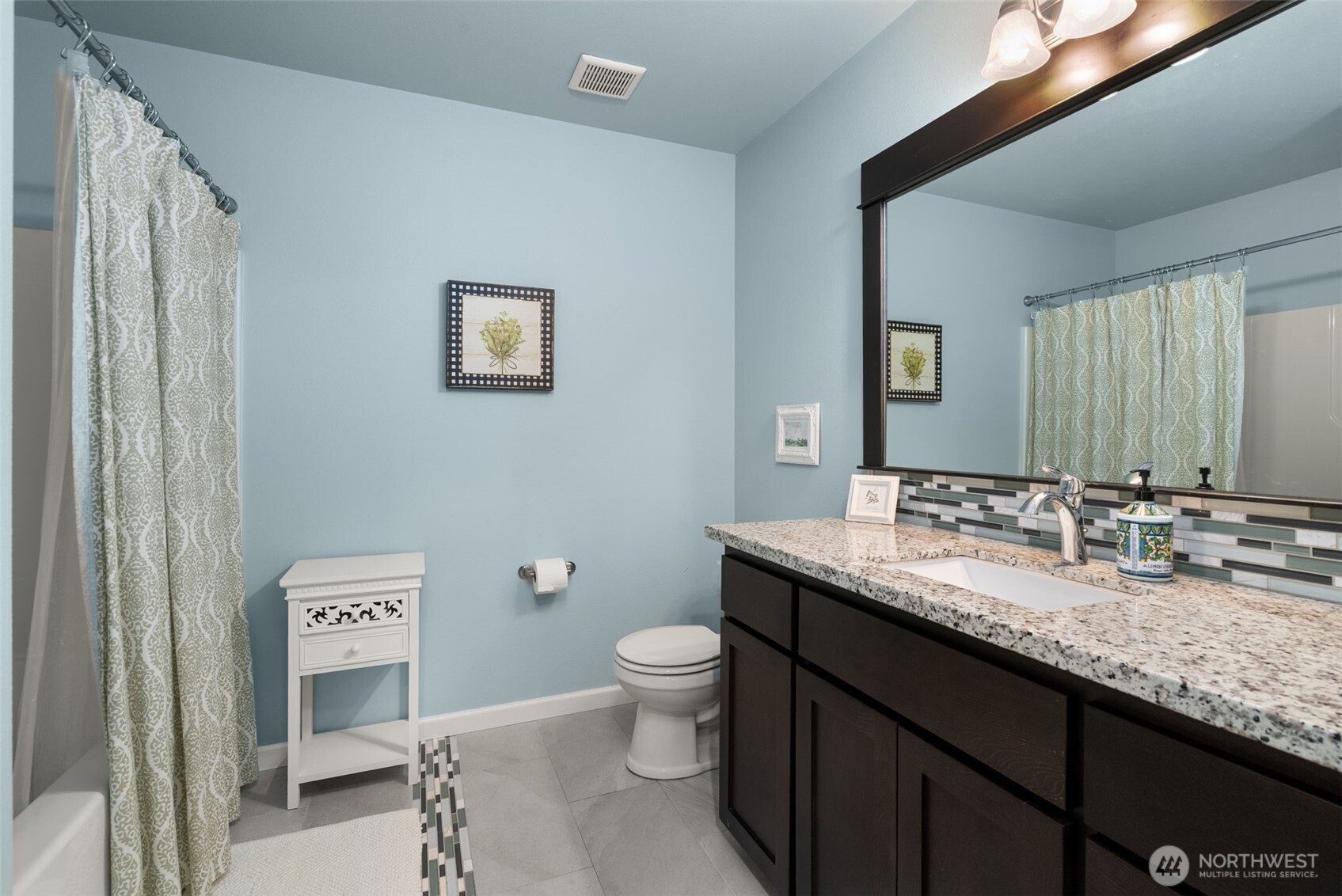 property viewer photo 25