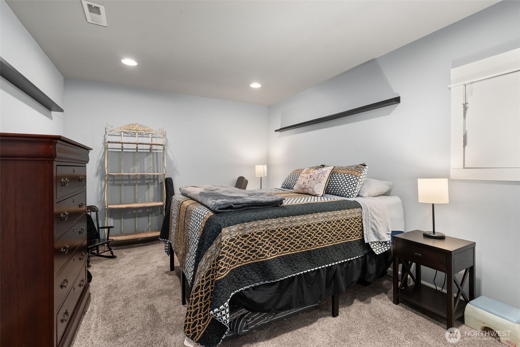 property viewer photo 26