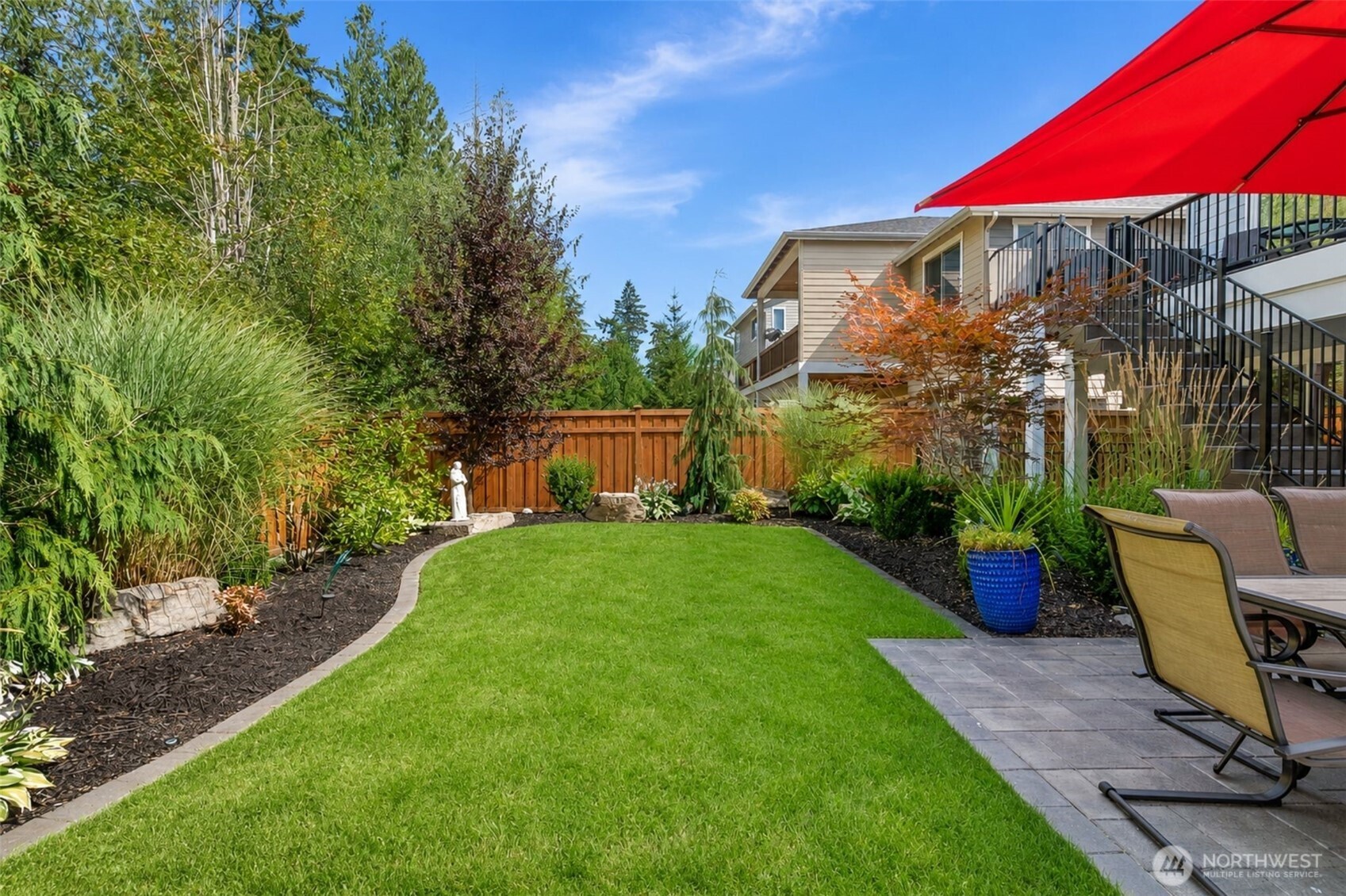 property viewer photo 35