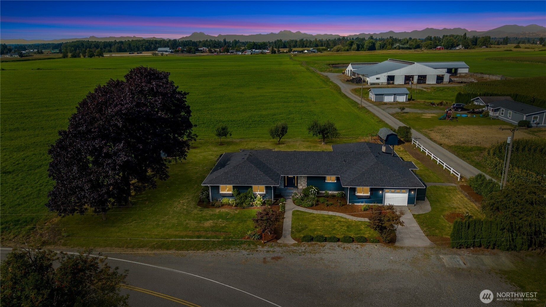 main property photo 30