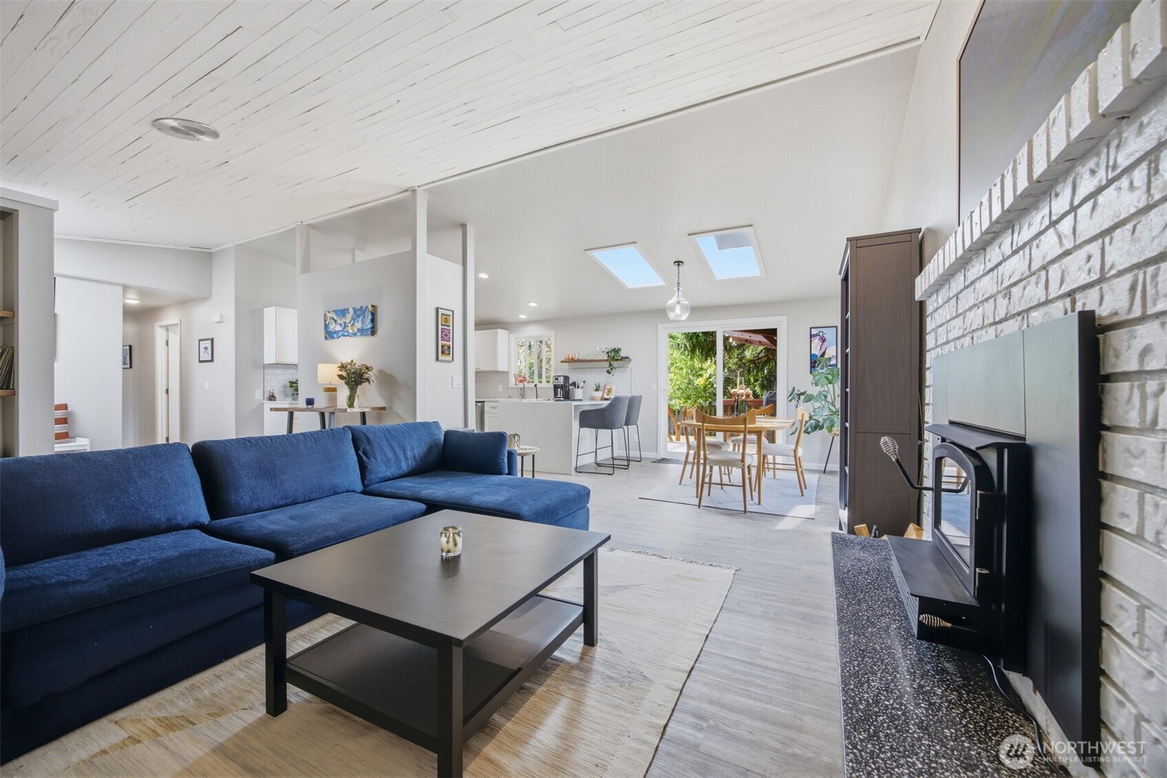 property viewer photo 10