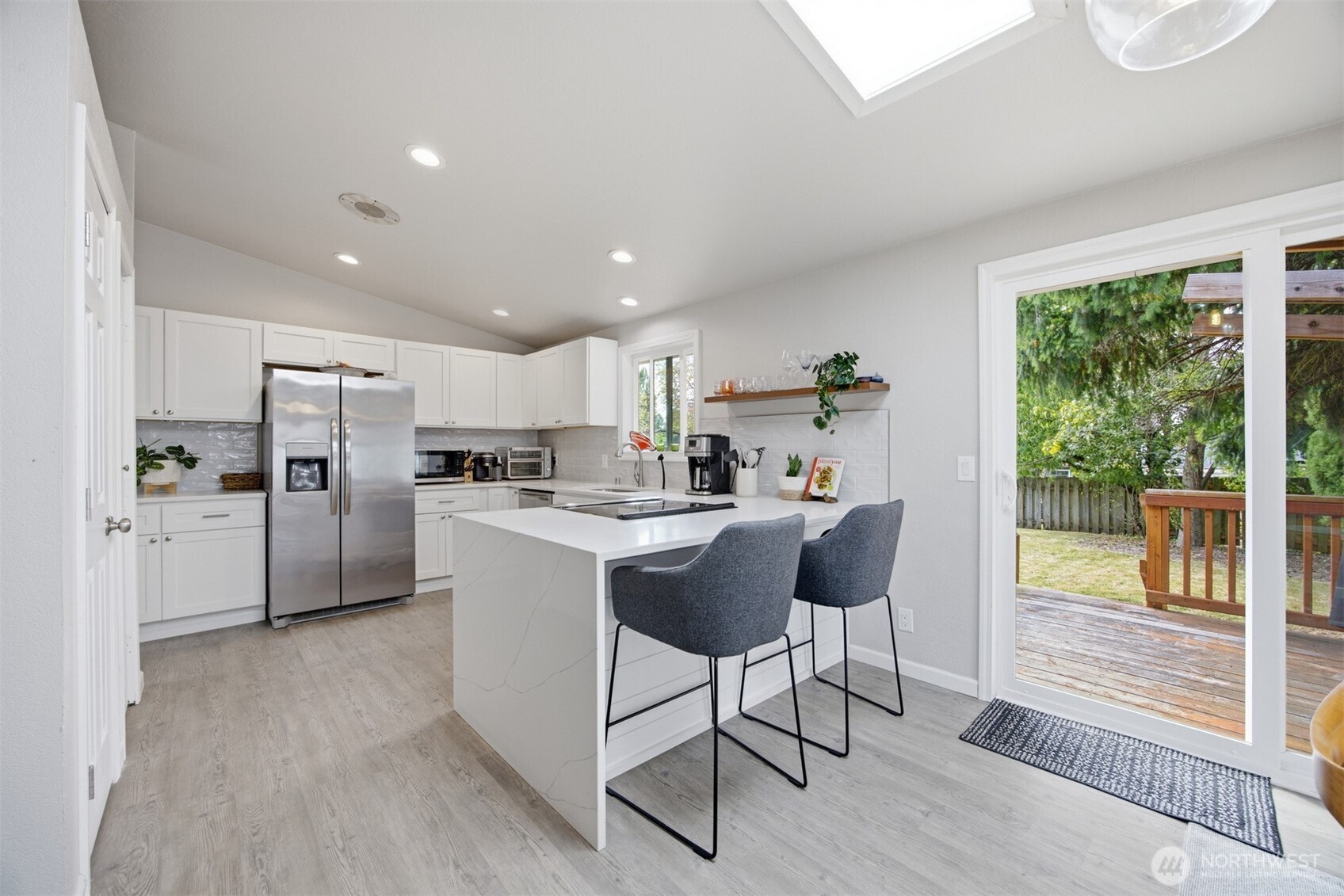 property viewer photo 15