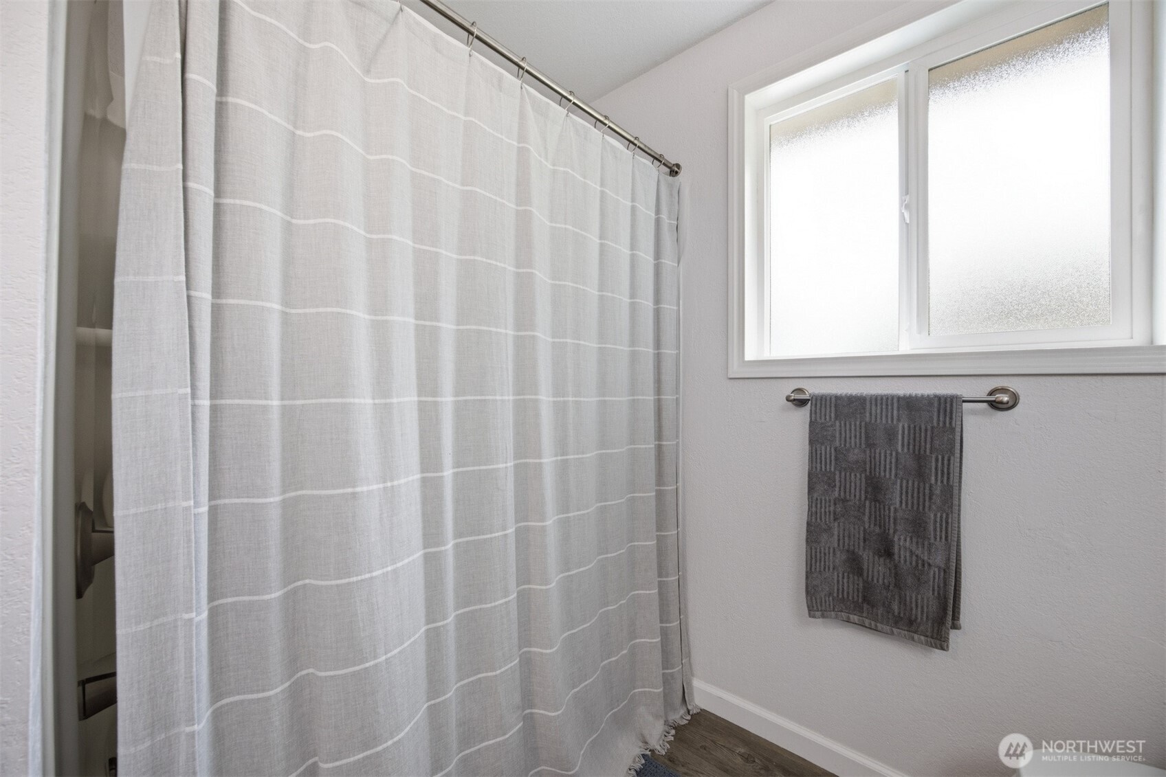 property viewer photo 32