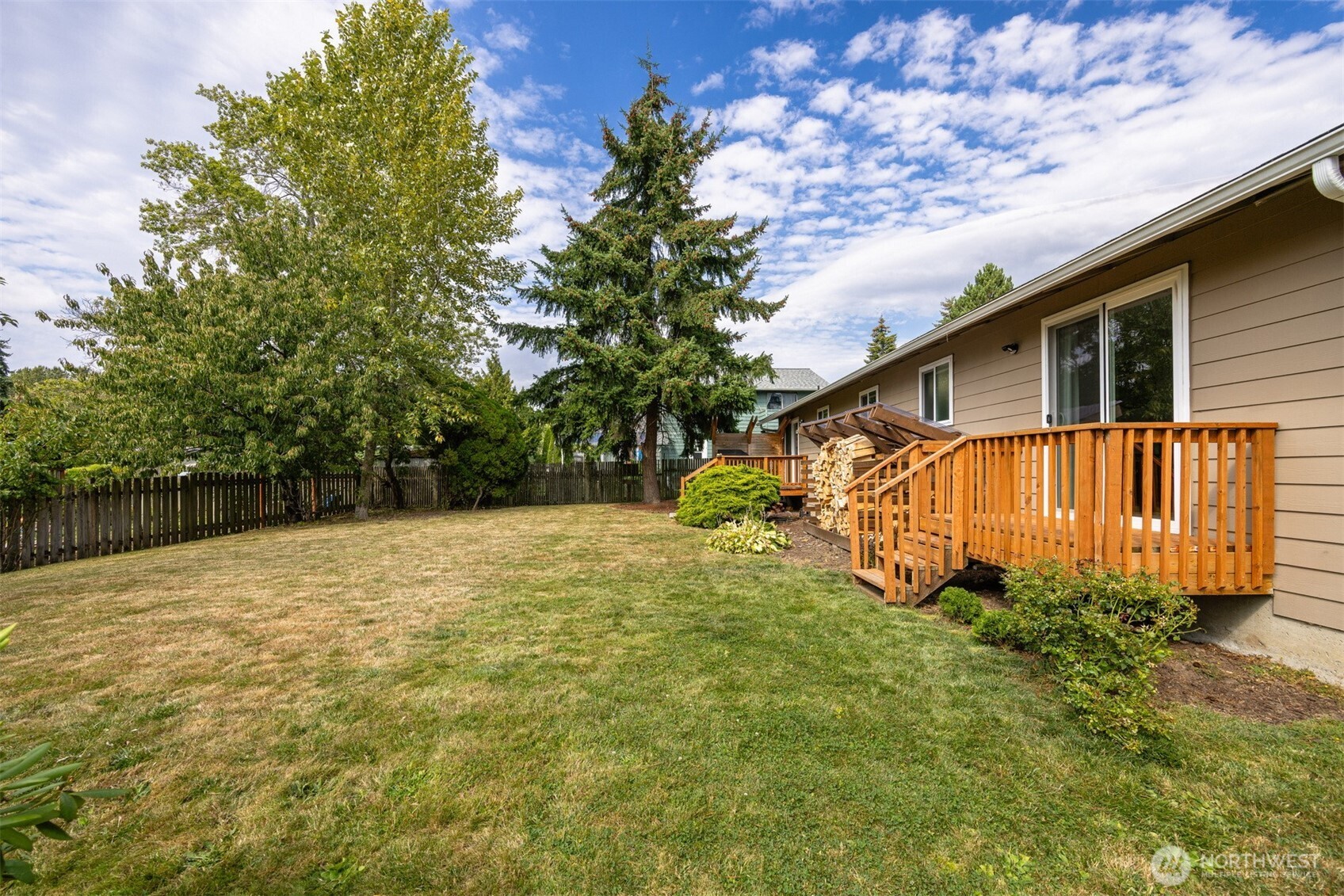 property viewer photo 33
