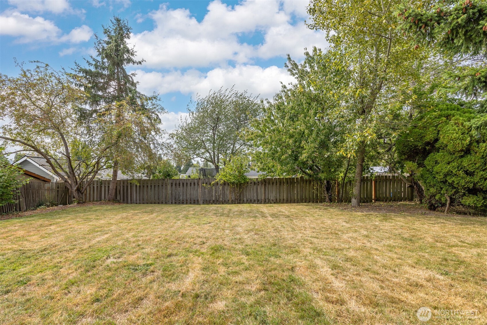 property viewer photo 38