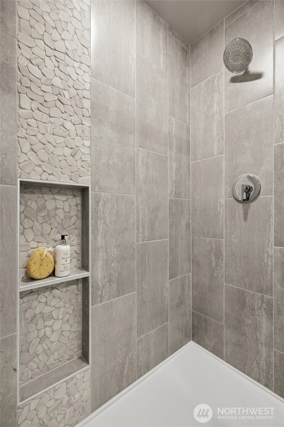 property viewer photo 13