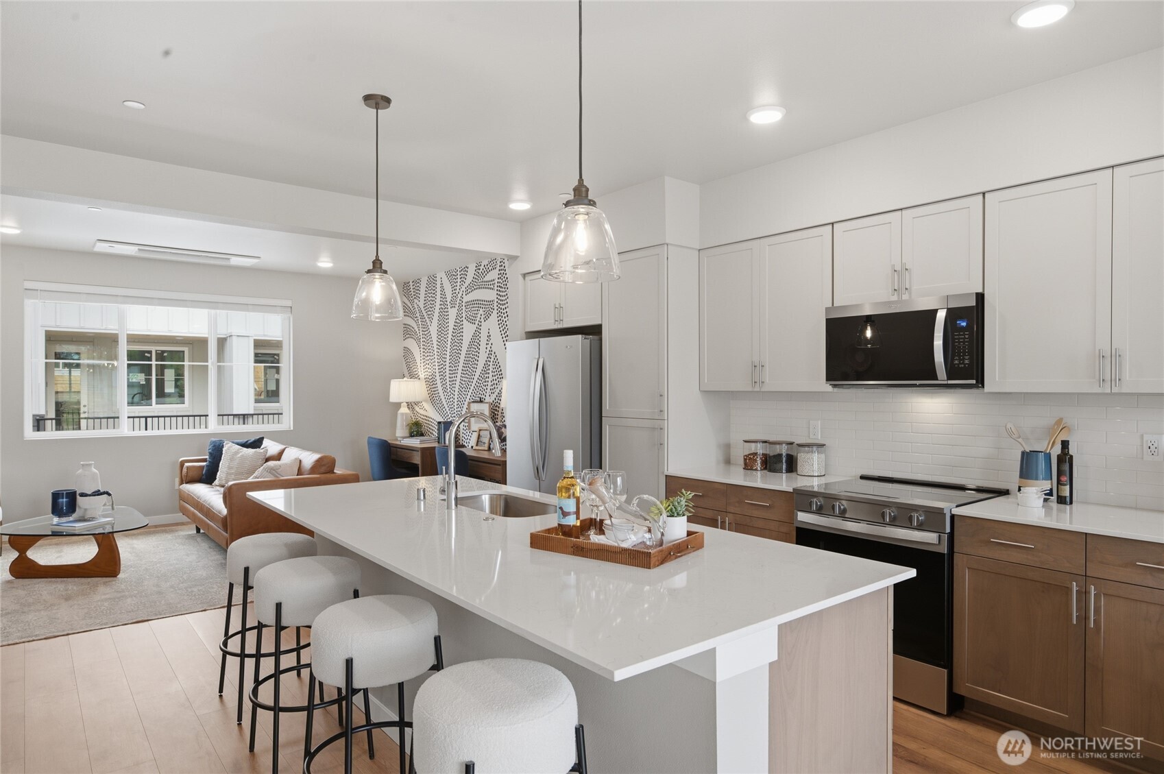 property viewer photo 7