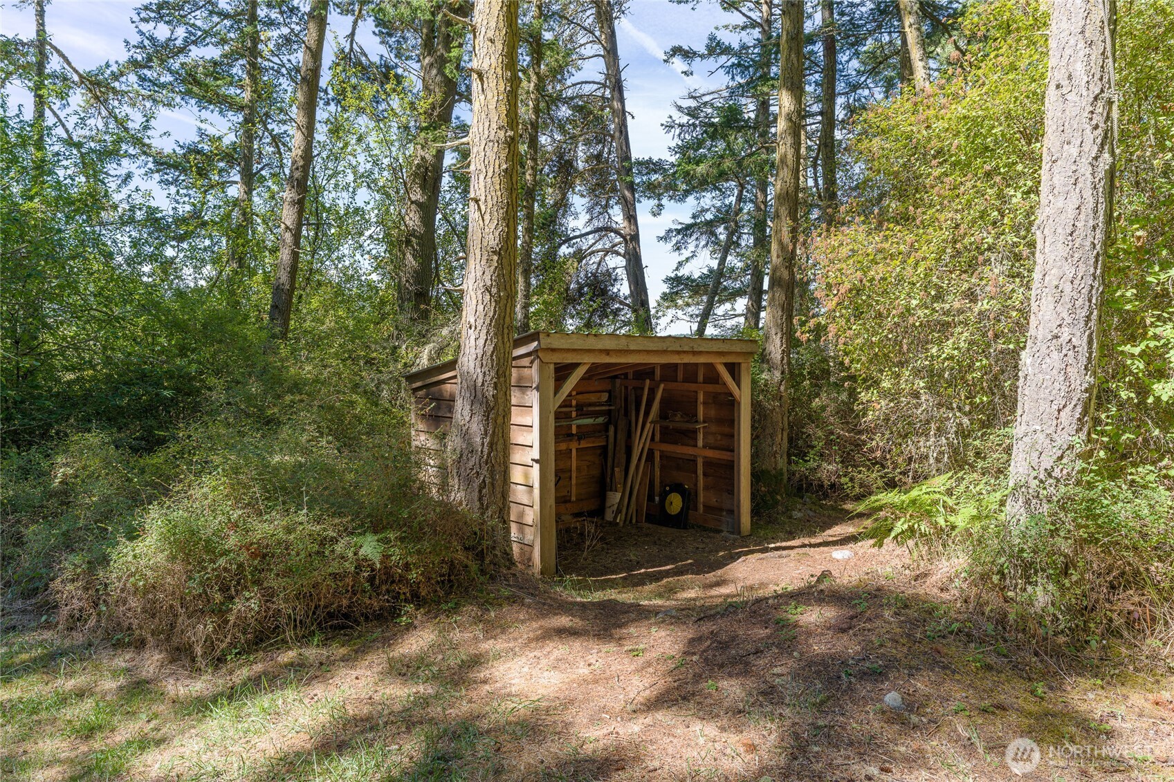 main property photo 20