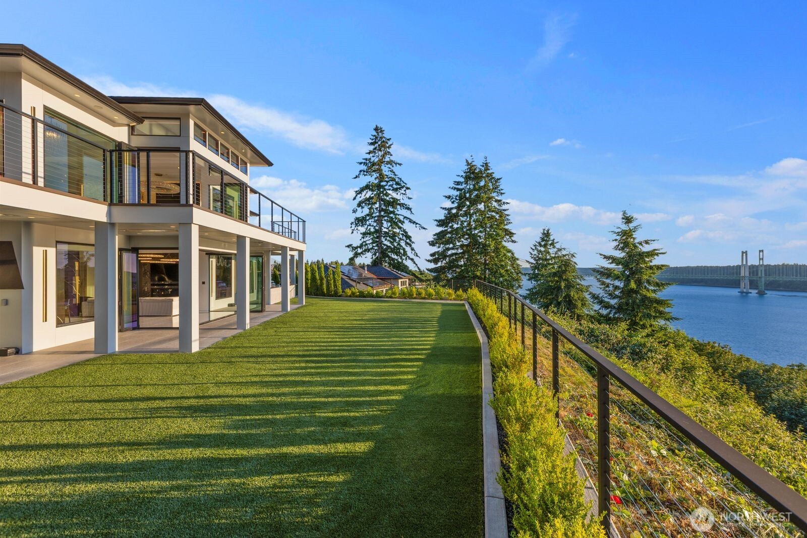main property photo 32