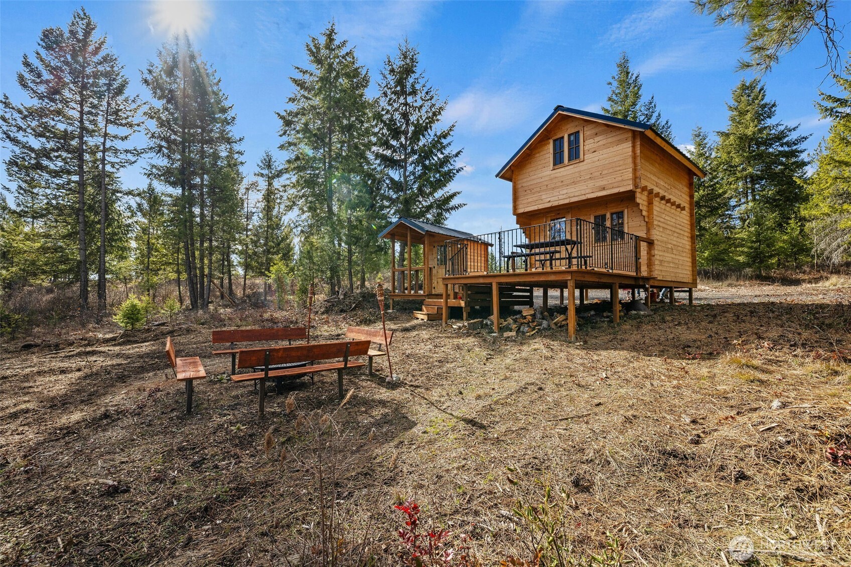 main property photo 30