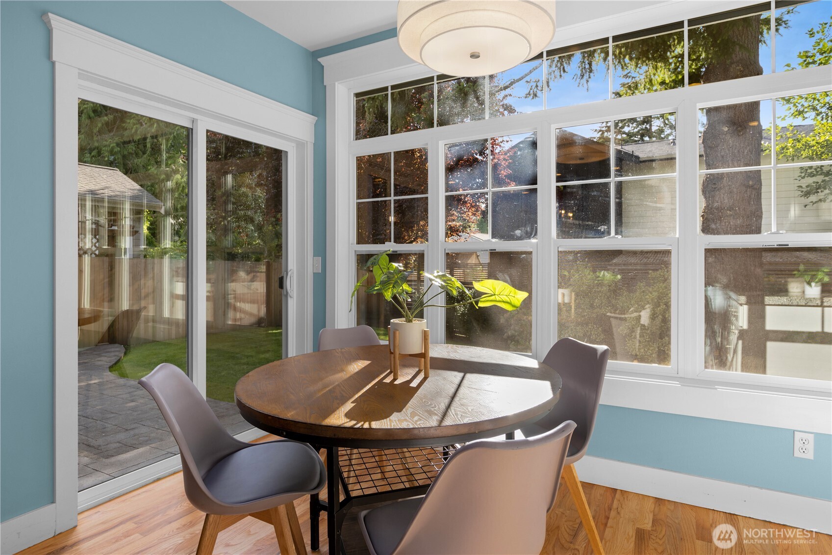 property viewer photo 12
