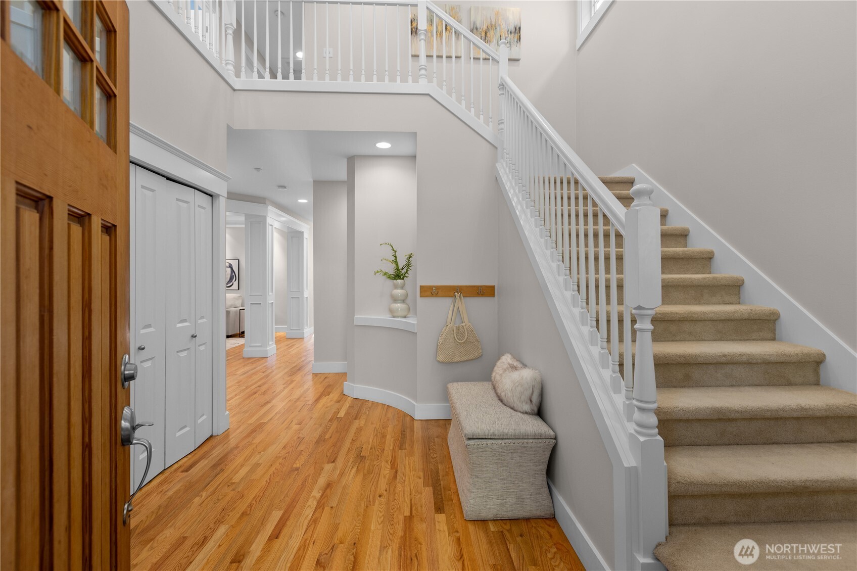 property viewer photo 2